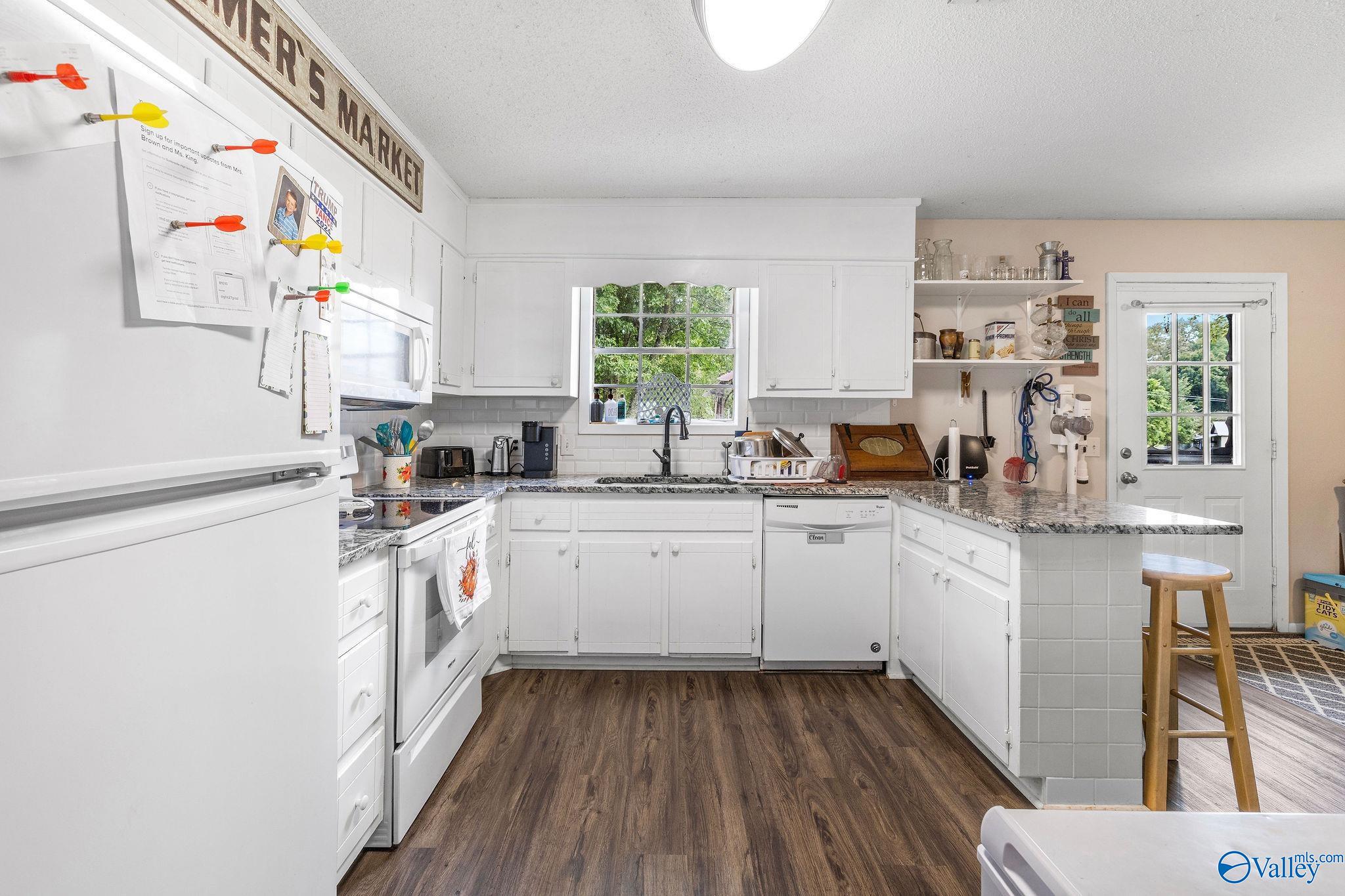 3824 Browns Valley Road