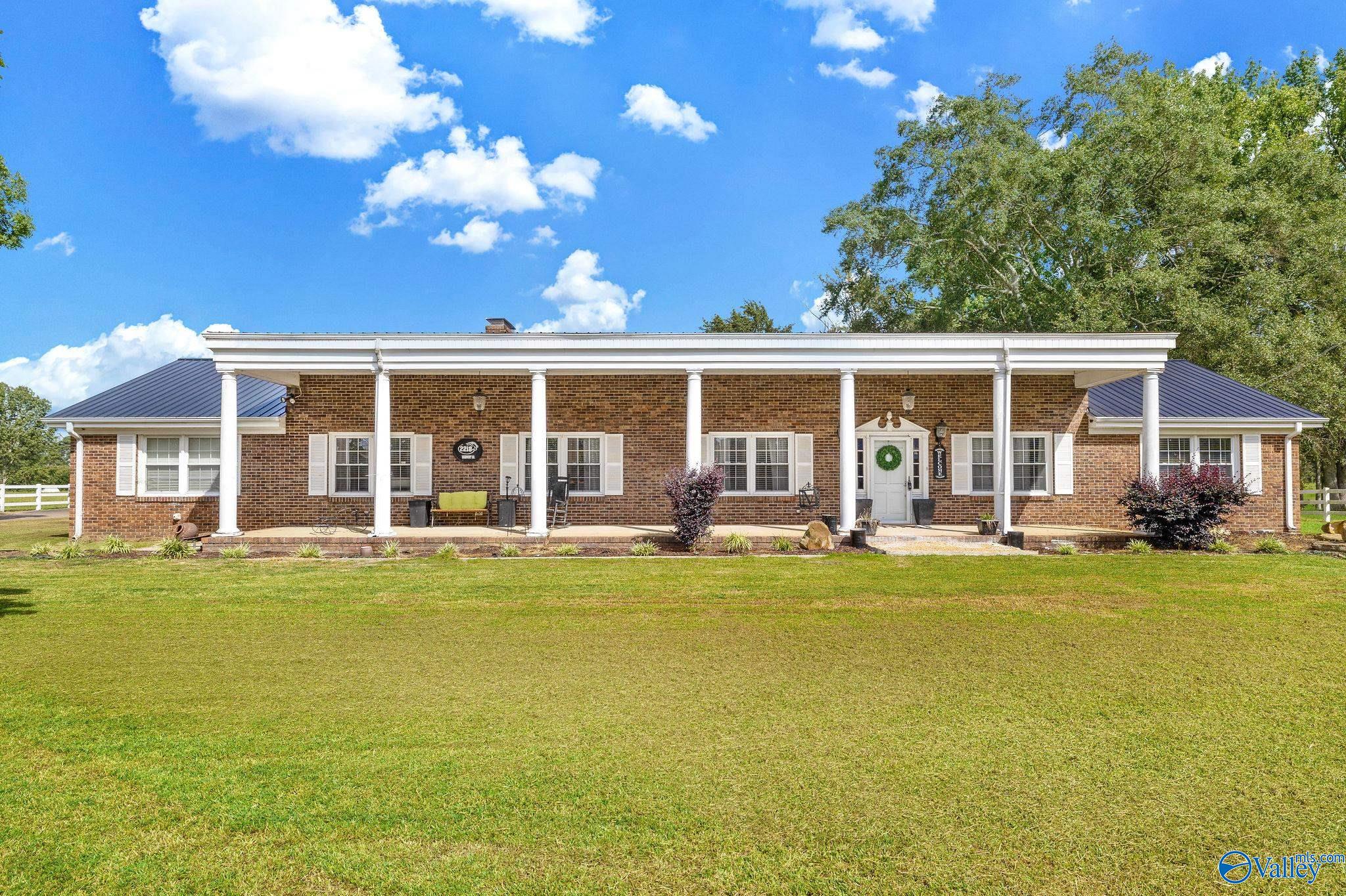 2218 Highpoint Road