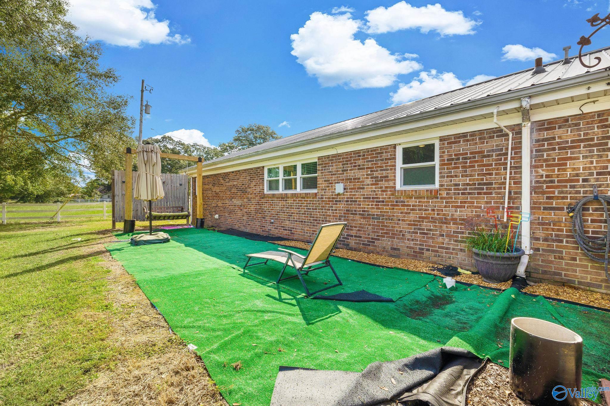 2218 Highpoint Road