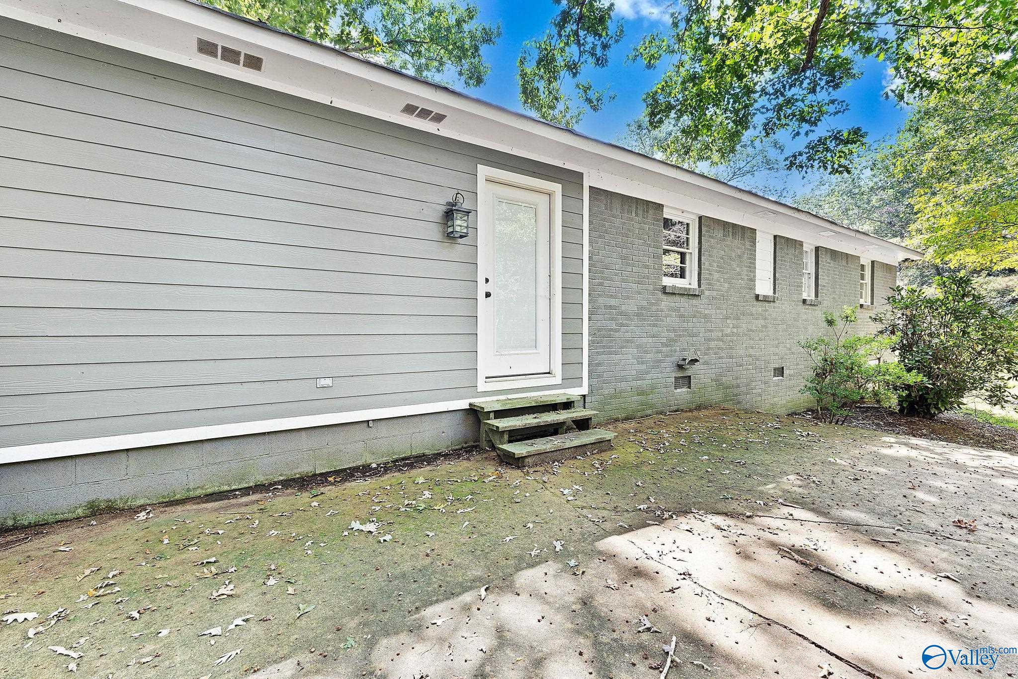 1345 Kelley Drive
