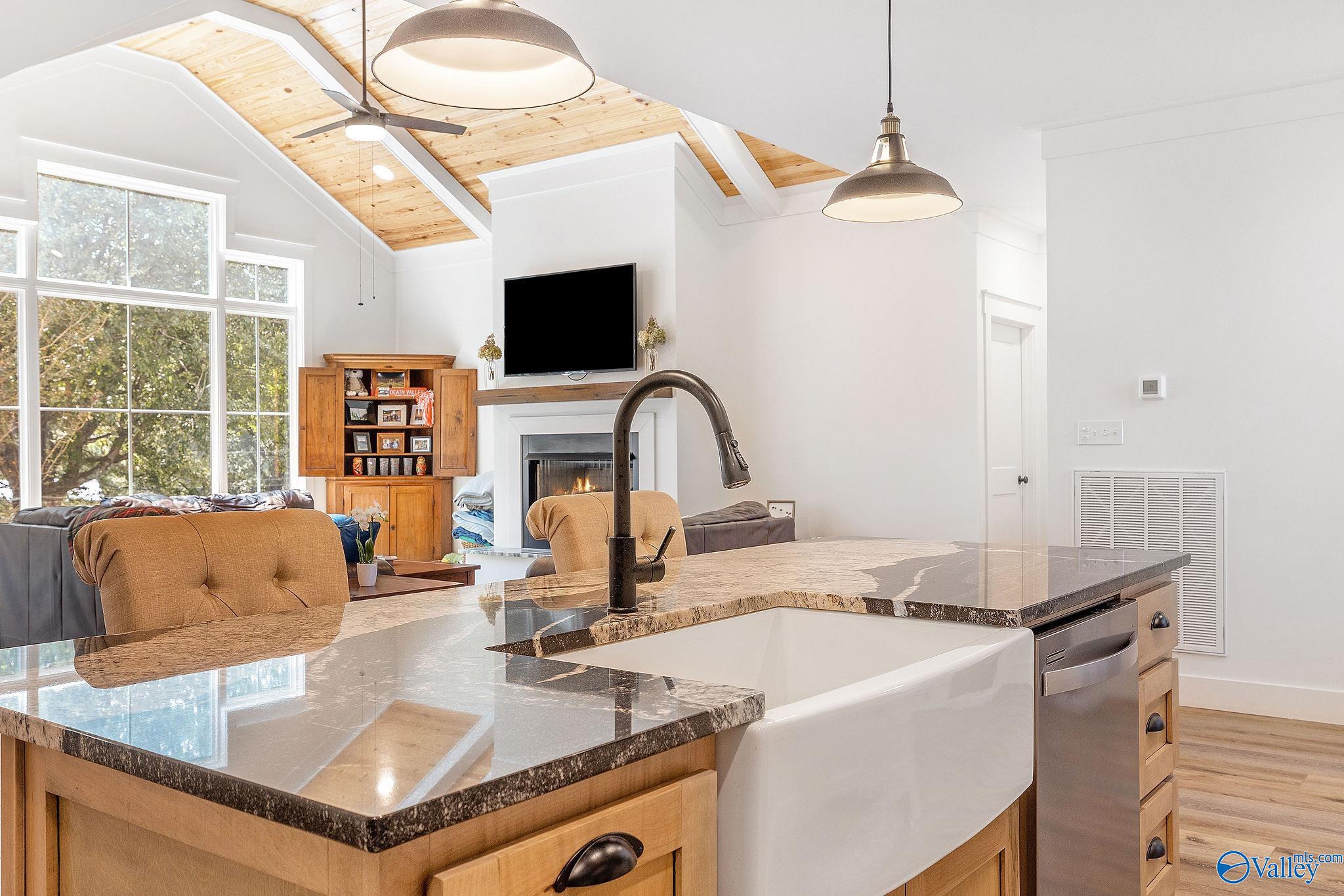 1211 Taylor Mill