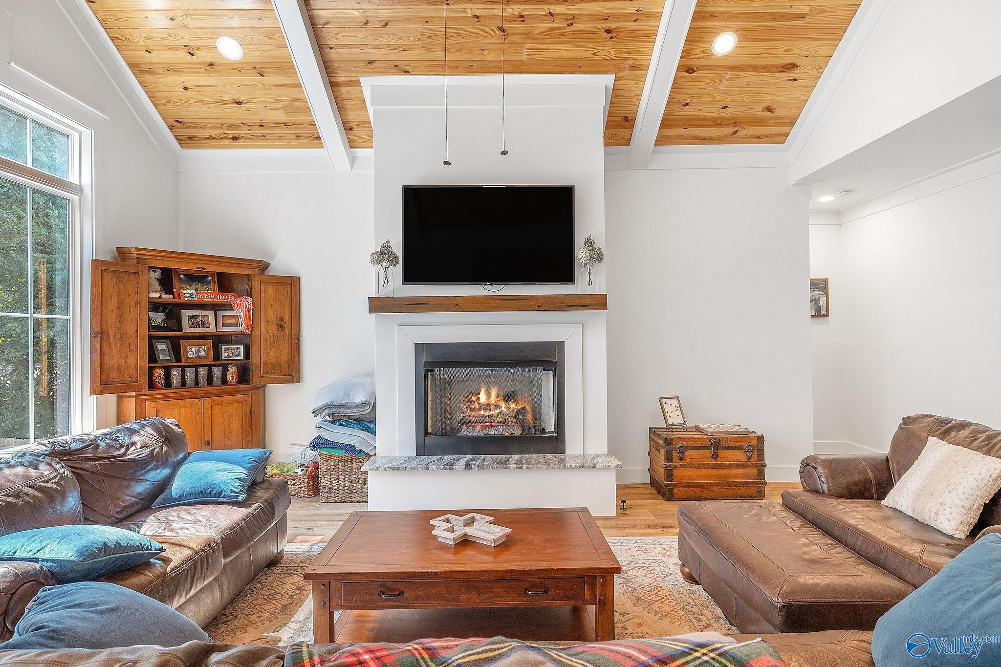 1211 Taylor Mill