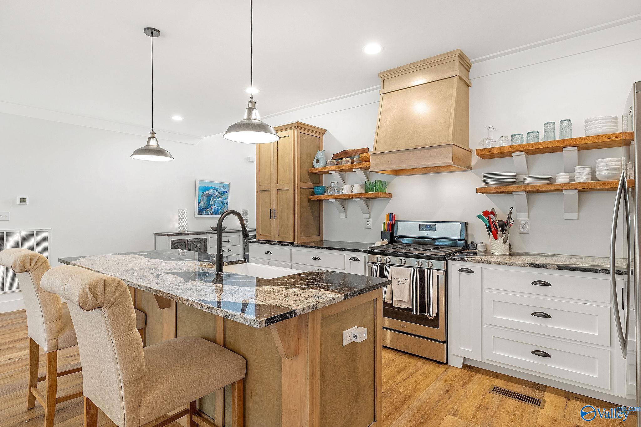 1211 Taylor Mill