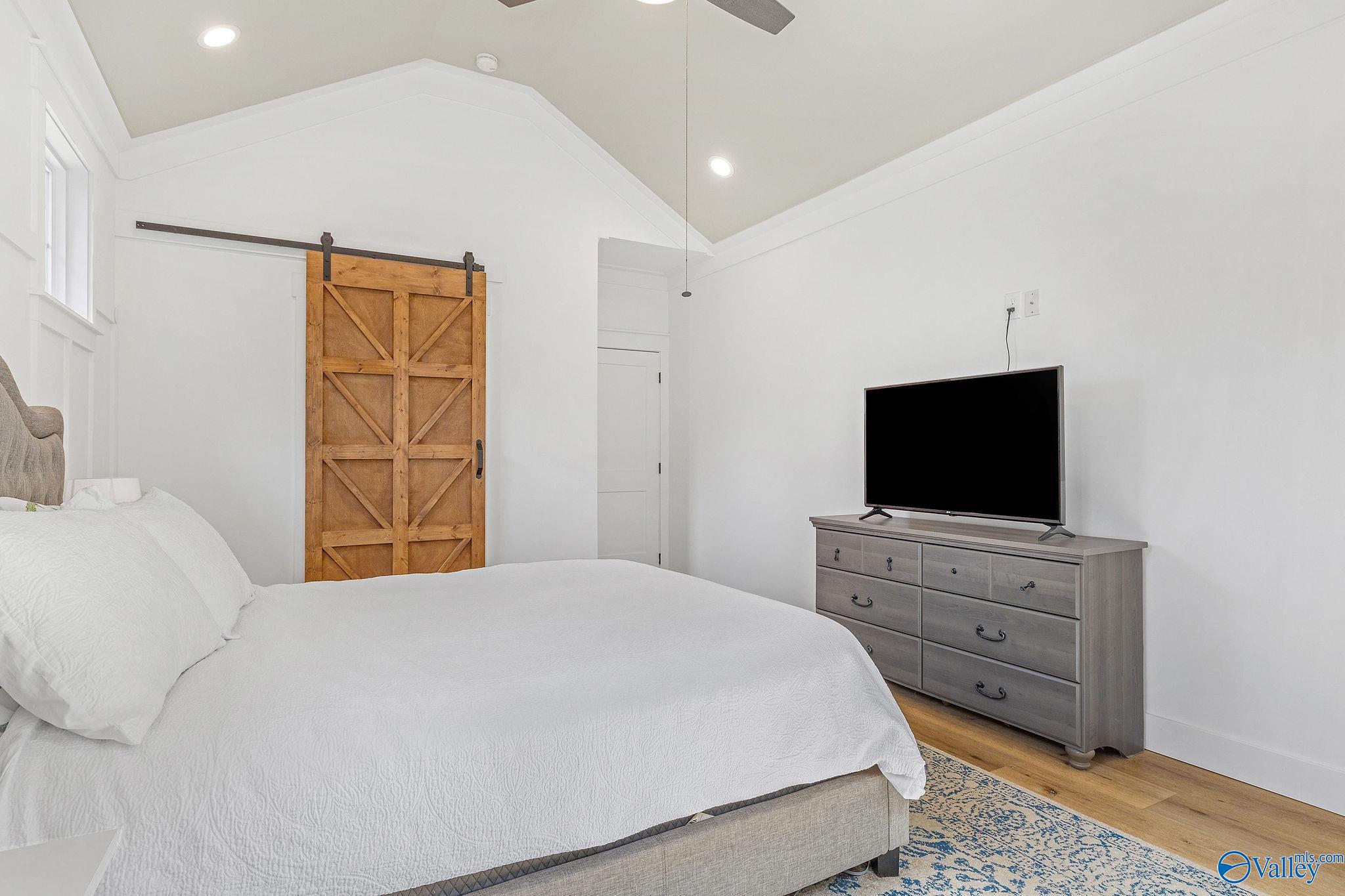 1211 Taylor Mill