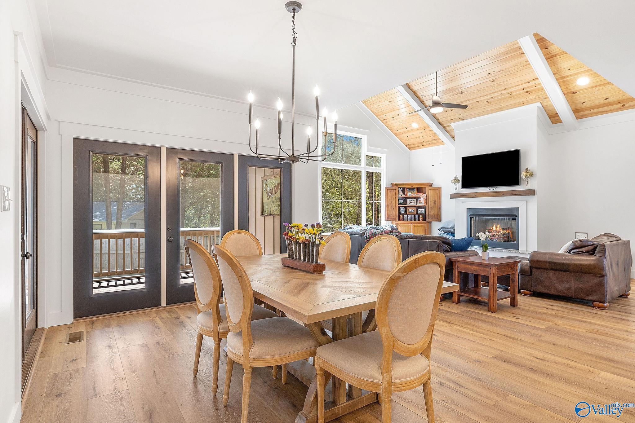 1211 Taylor Mill