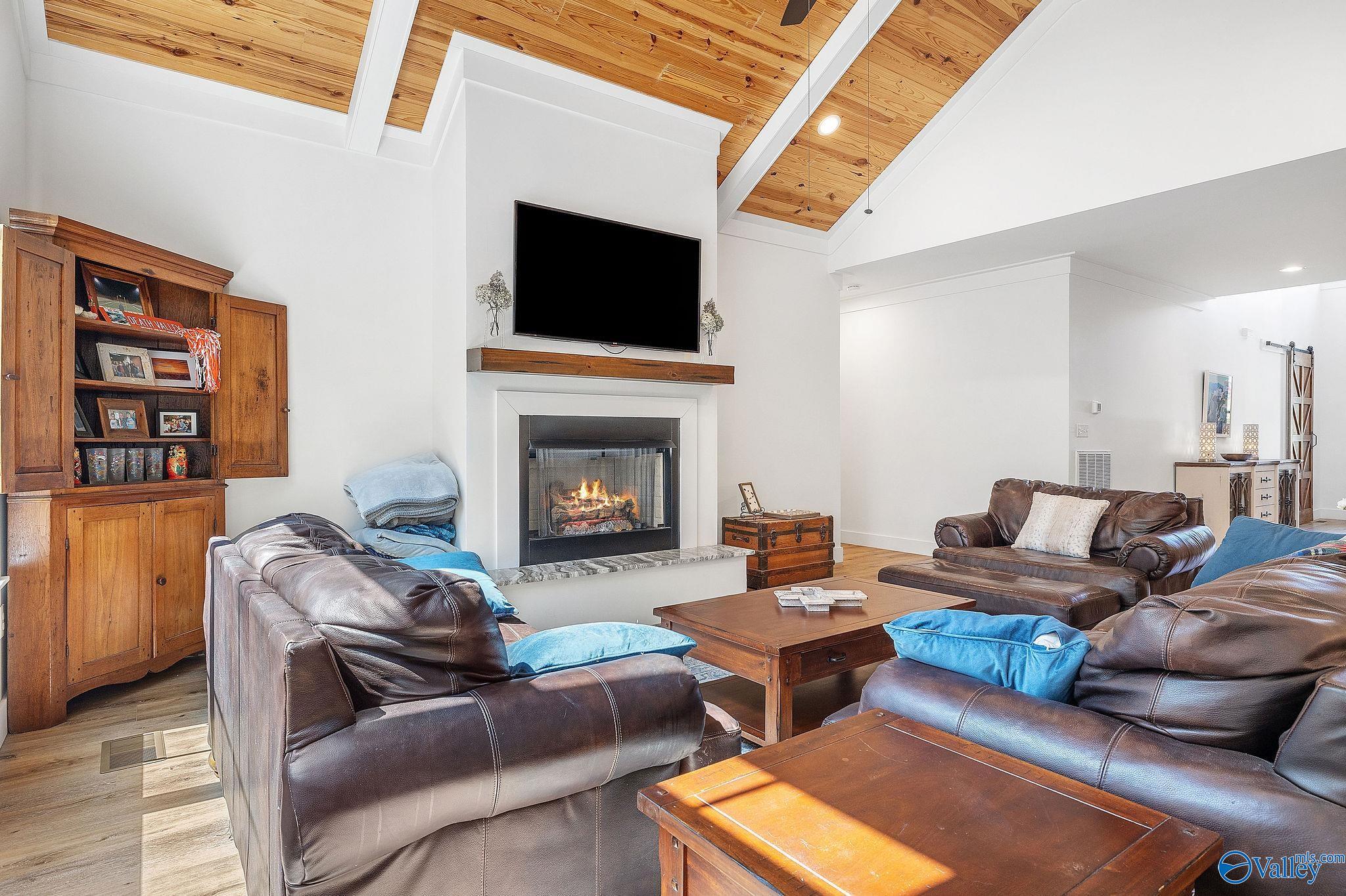 1211 Taylor Mill