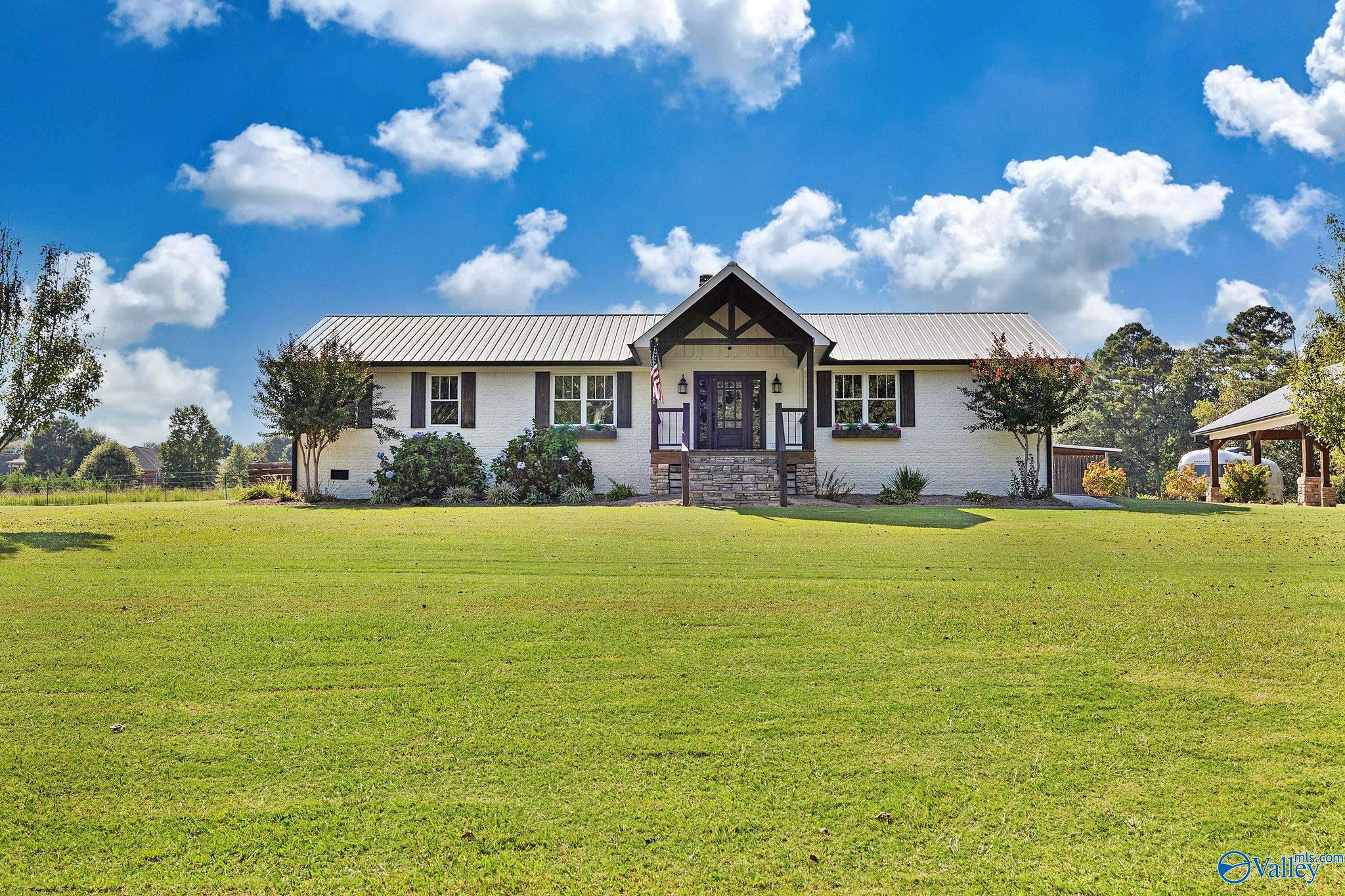 1121 Martin Road