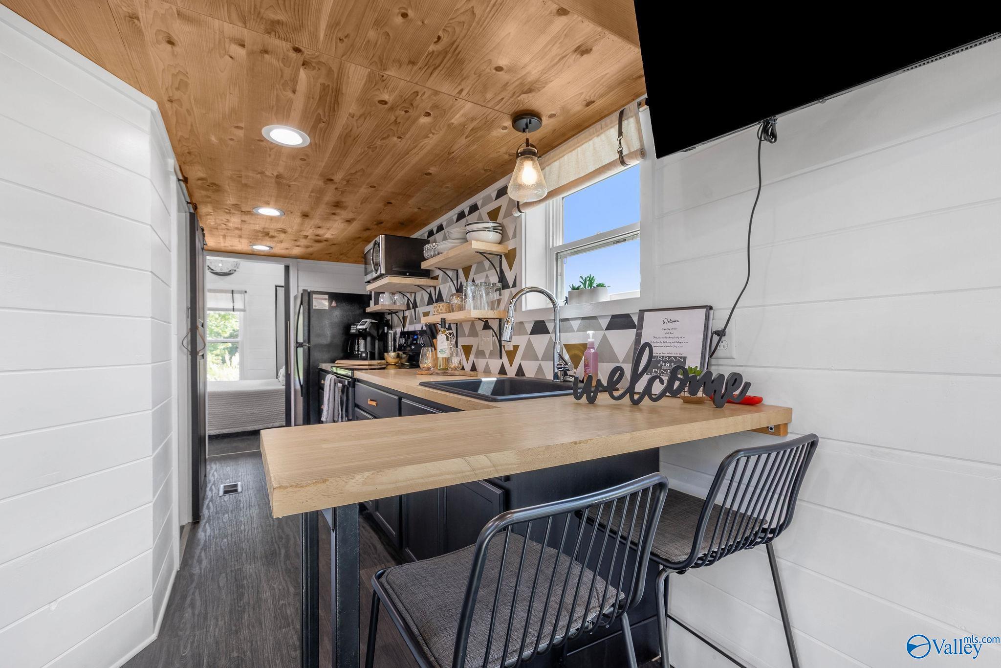 1121 Martin Road