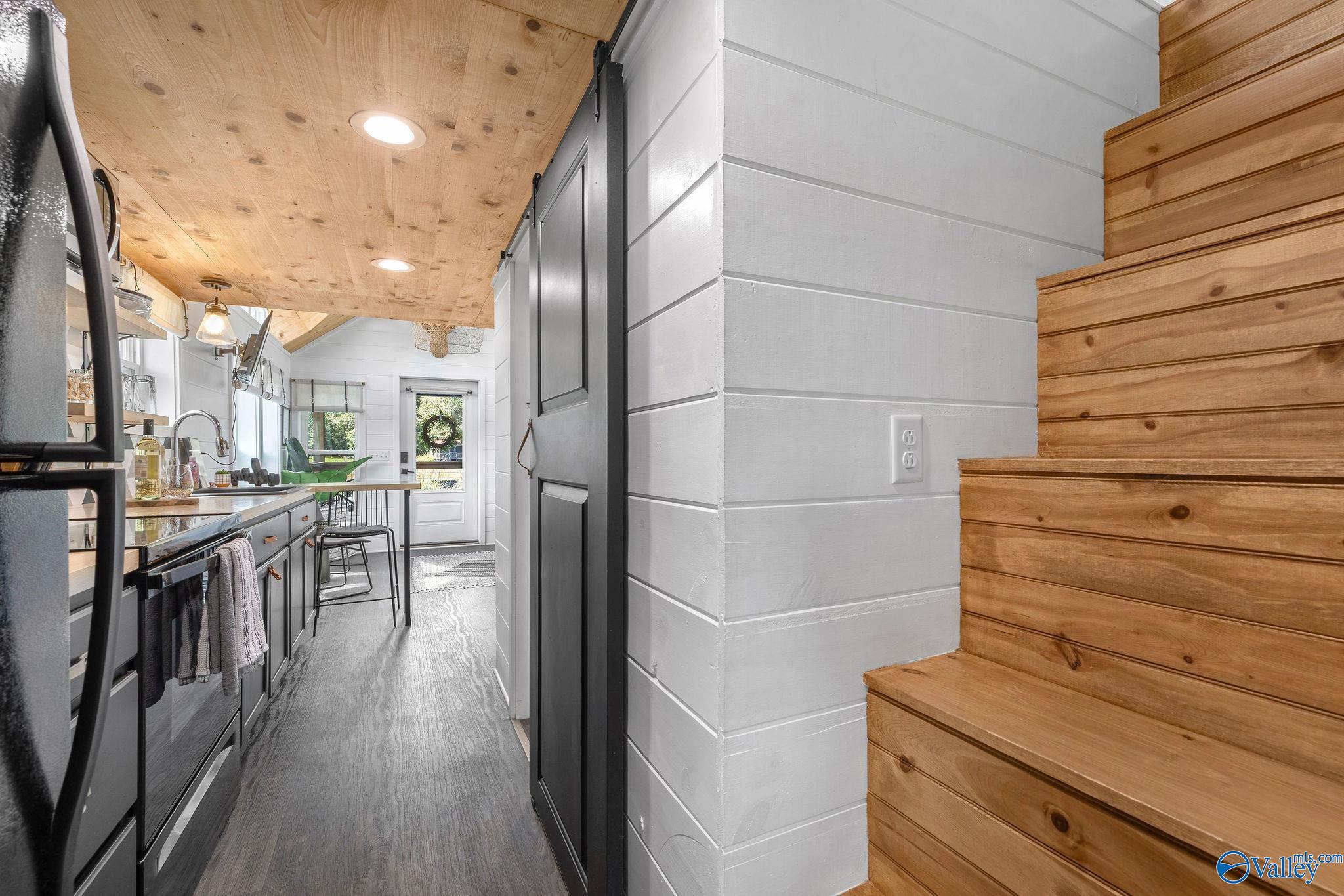 1121 Martin Road