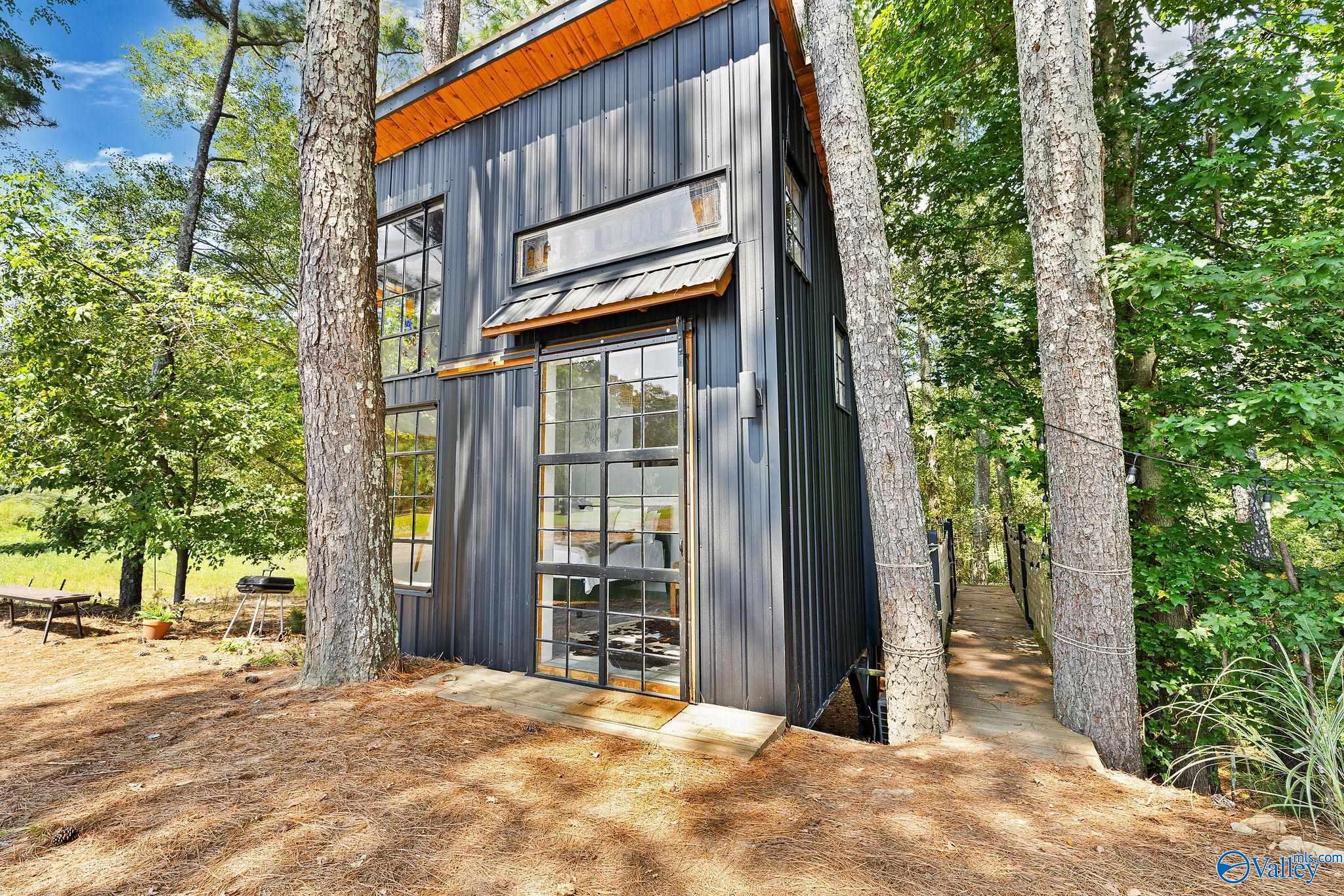 1121 Martin Road