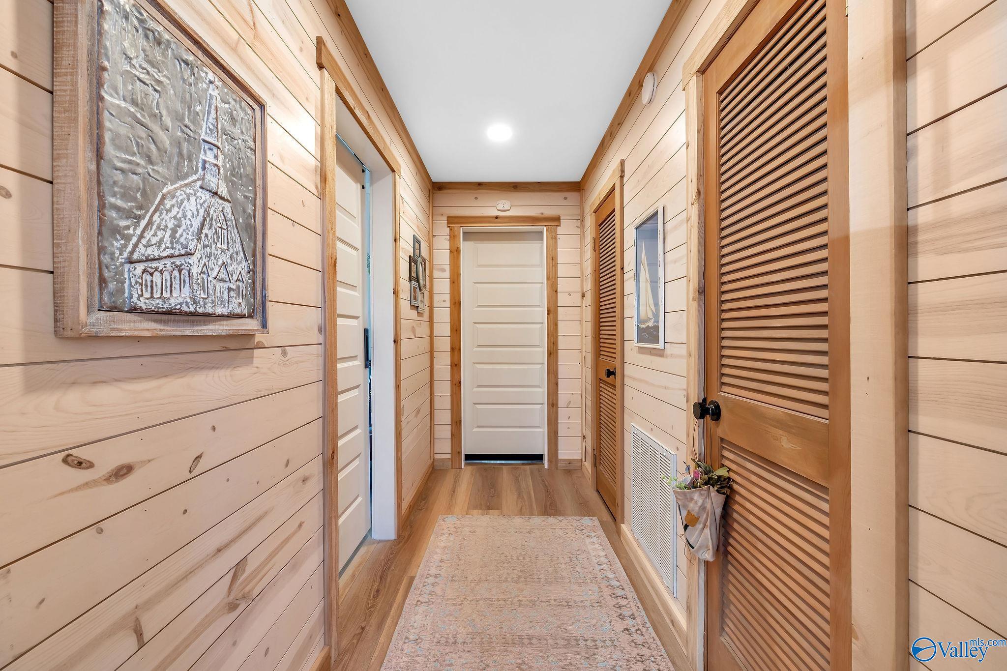 1520 White Elephant Road