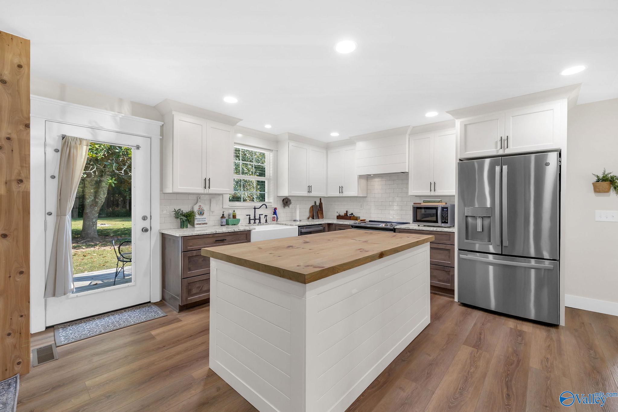 1520 White Elephant Road