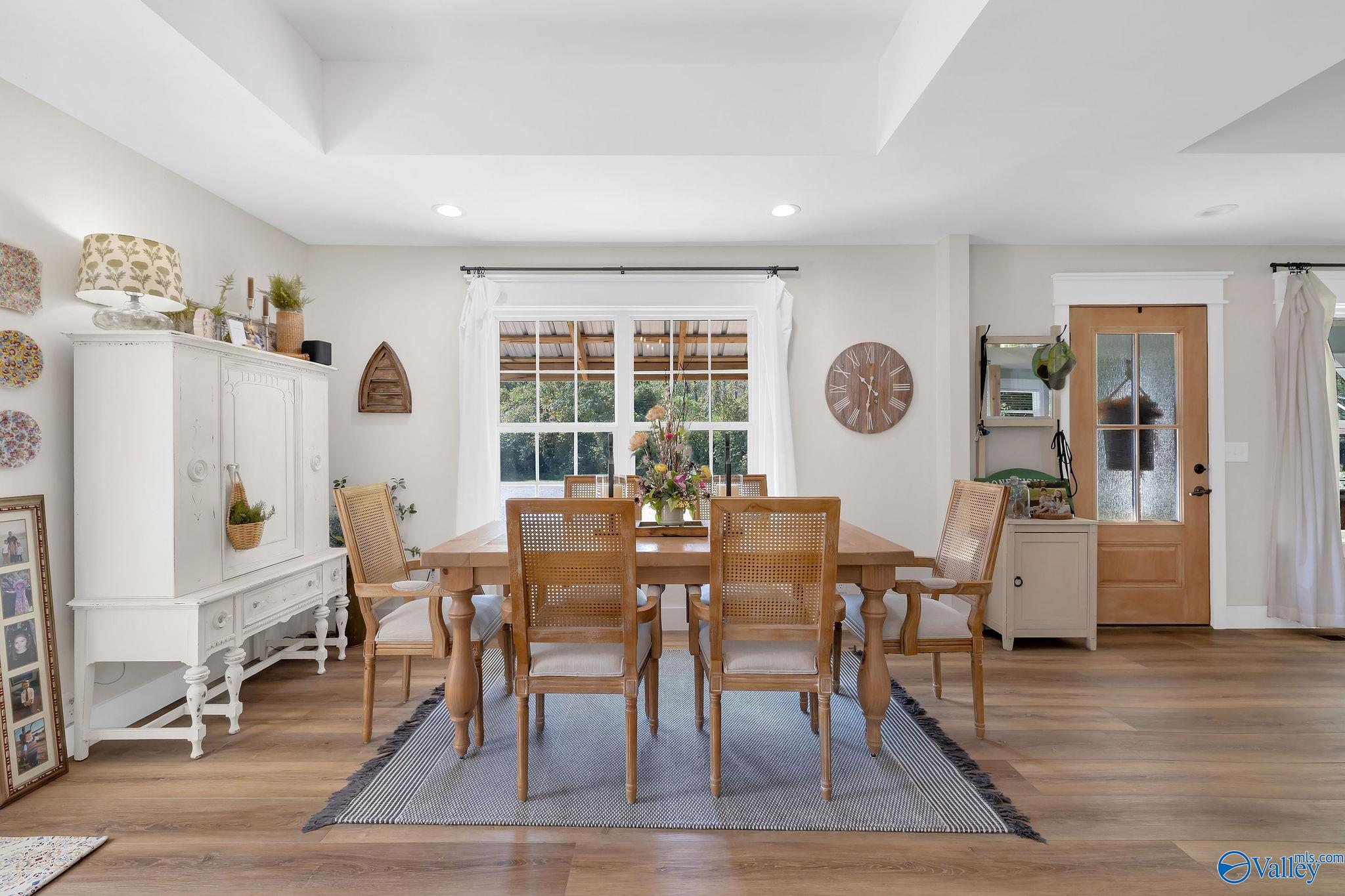 1520 White Elephant Road