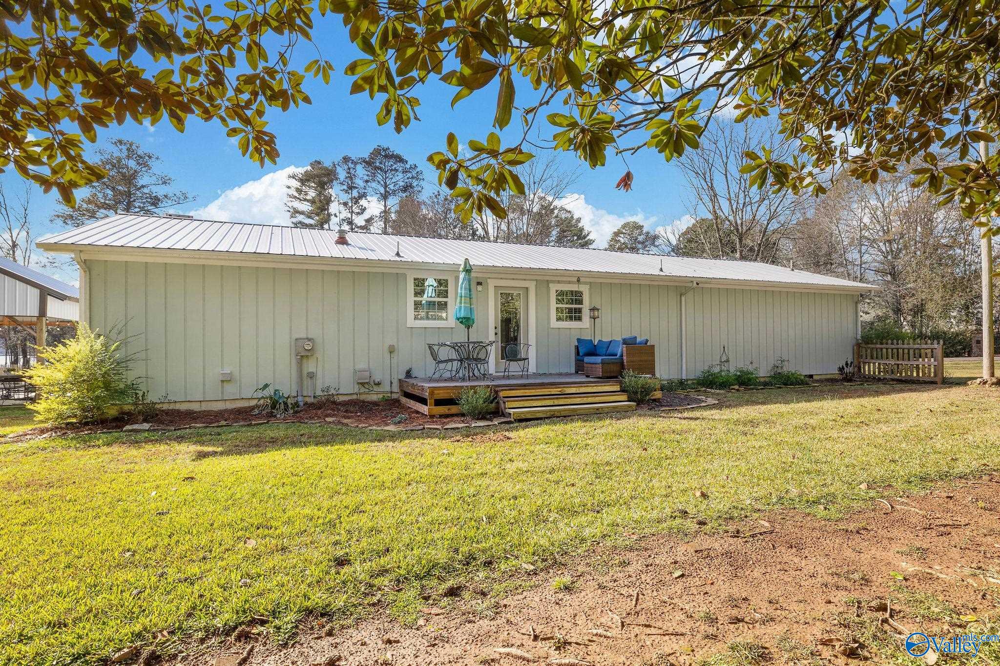 1520 White Elephant Road