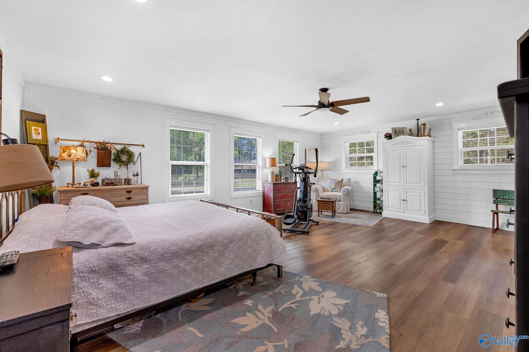 1520 White Elephant Road