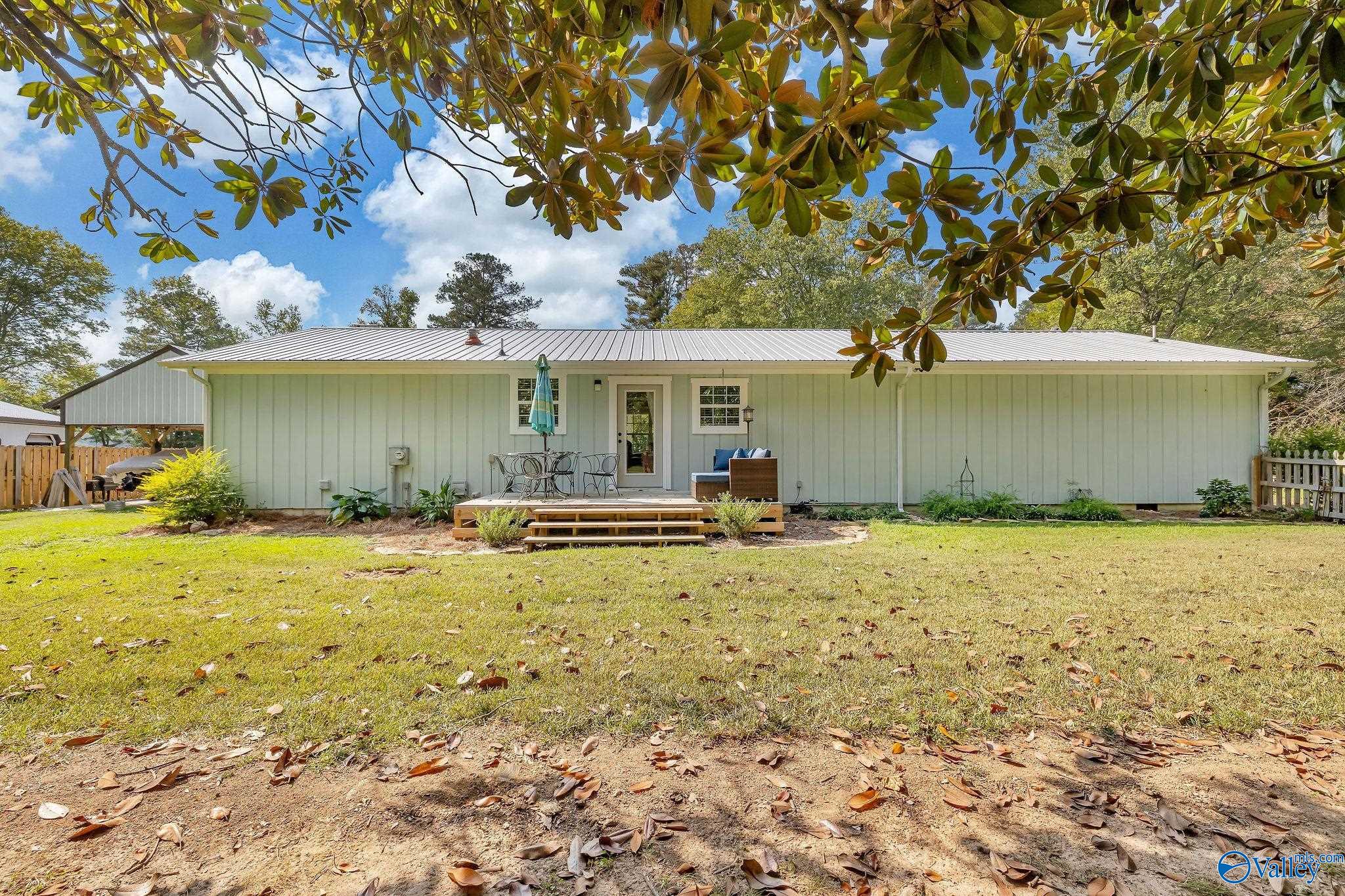 1520 White Elephant Road