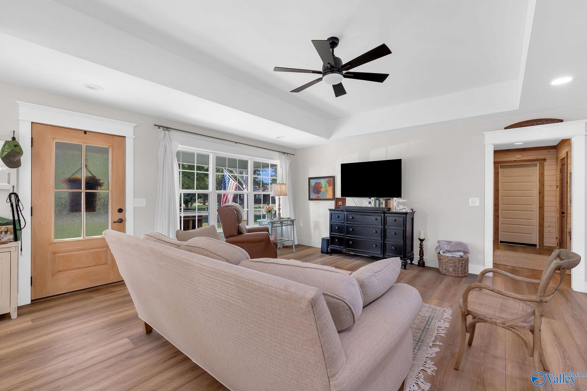 1520 White Elephant Road