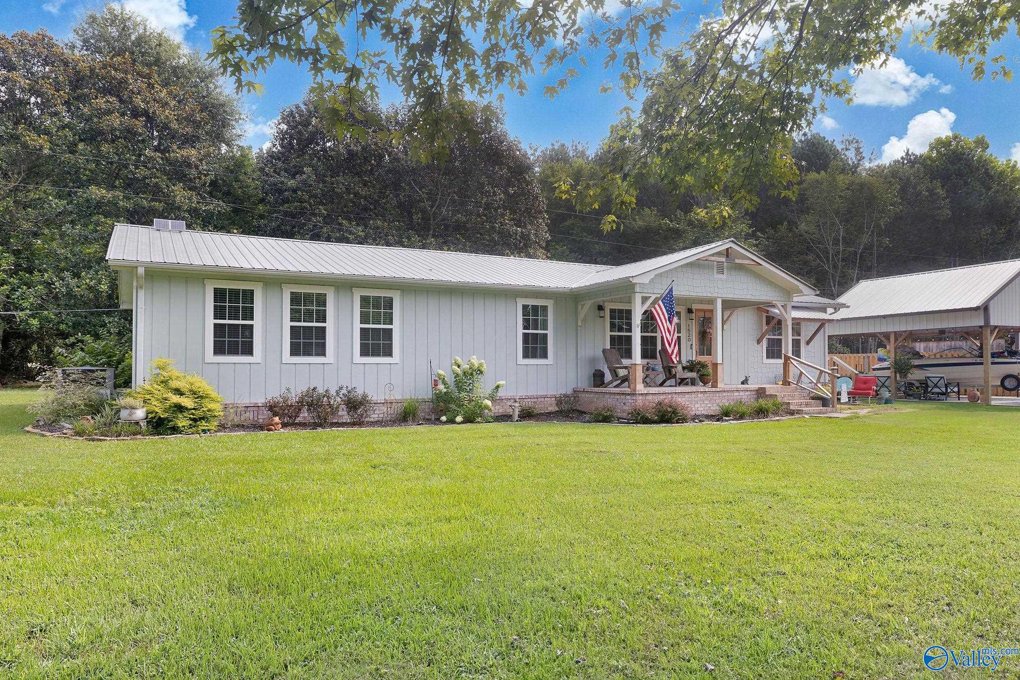 1520 White Elephant Road