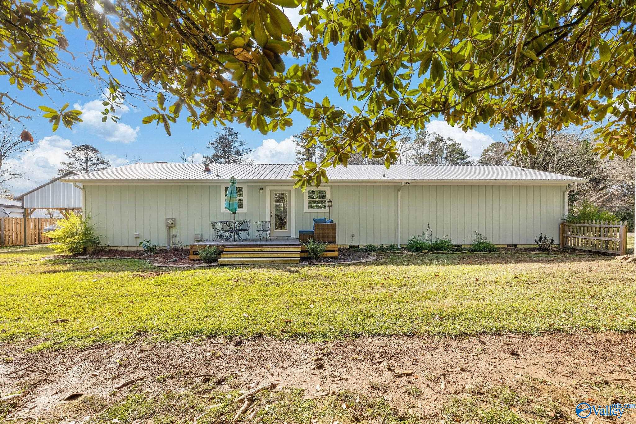 1520 White Elephant Road