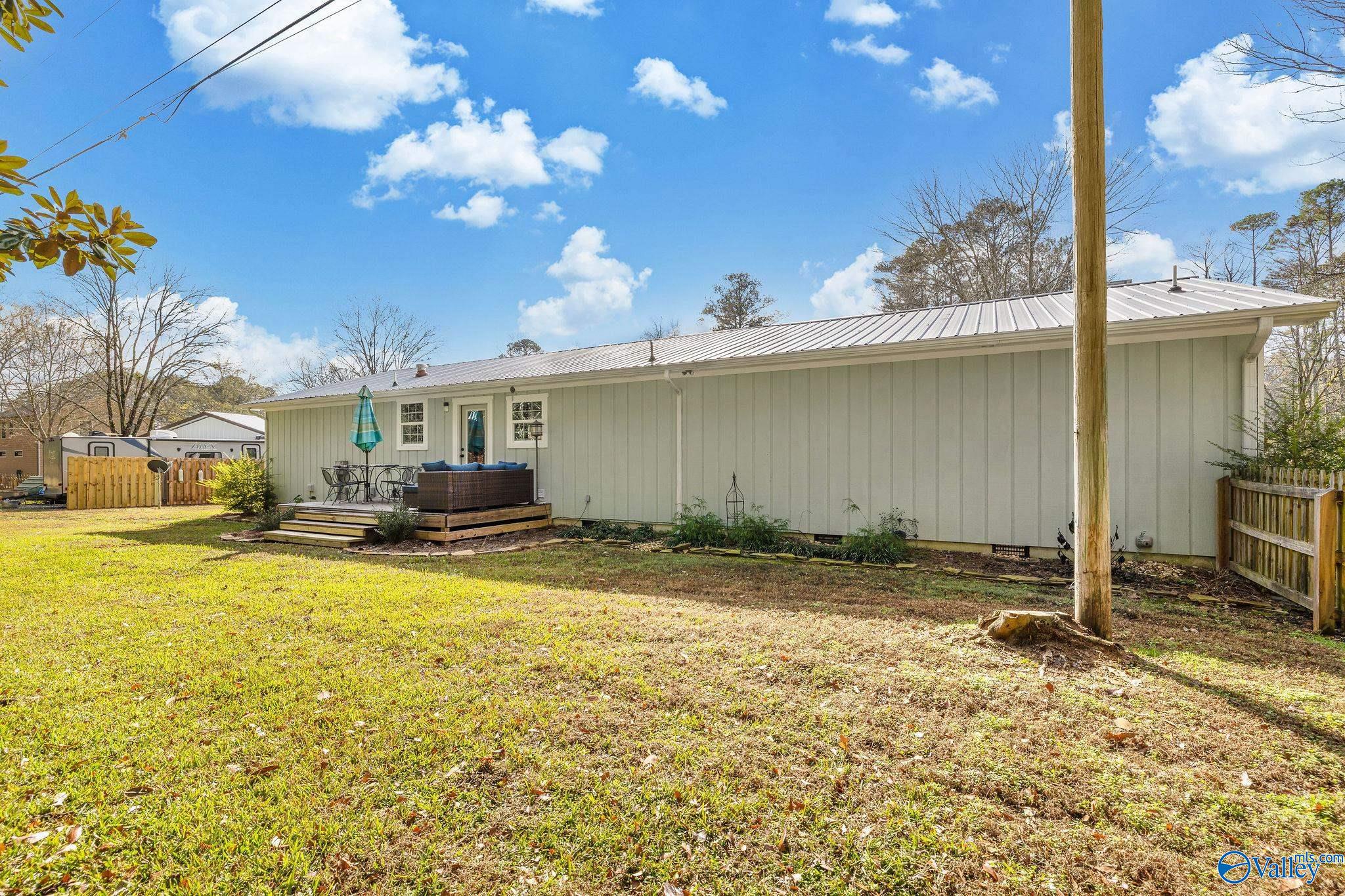 1520 White Elephant Road