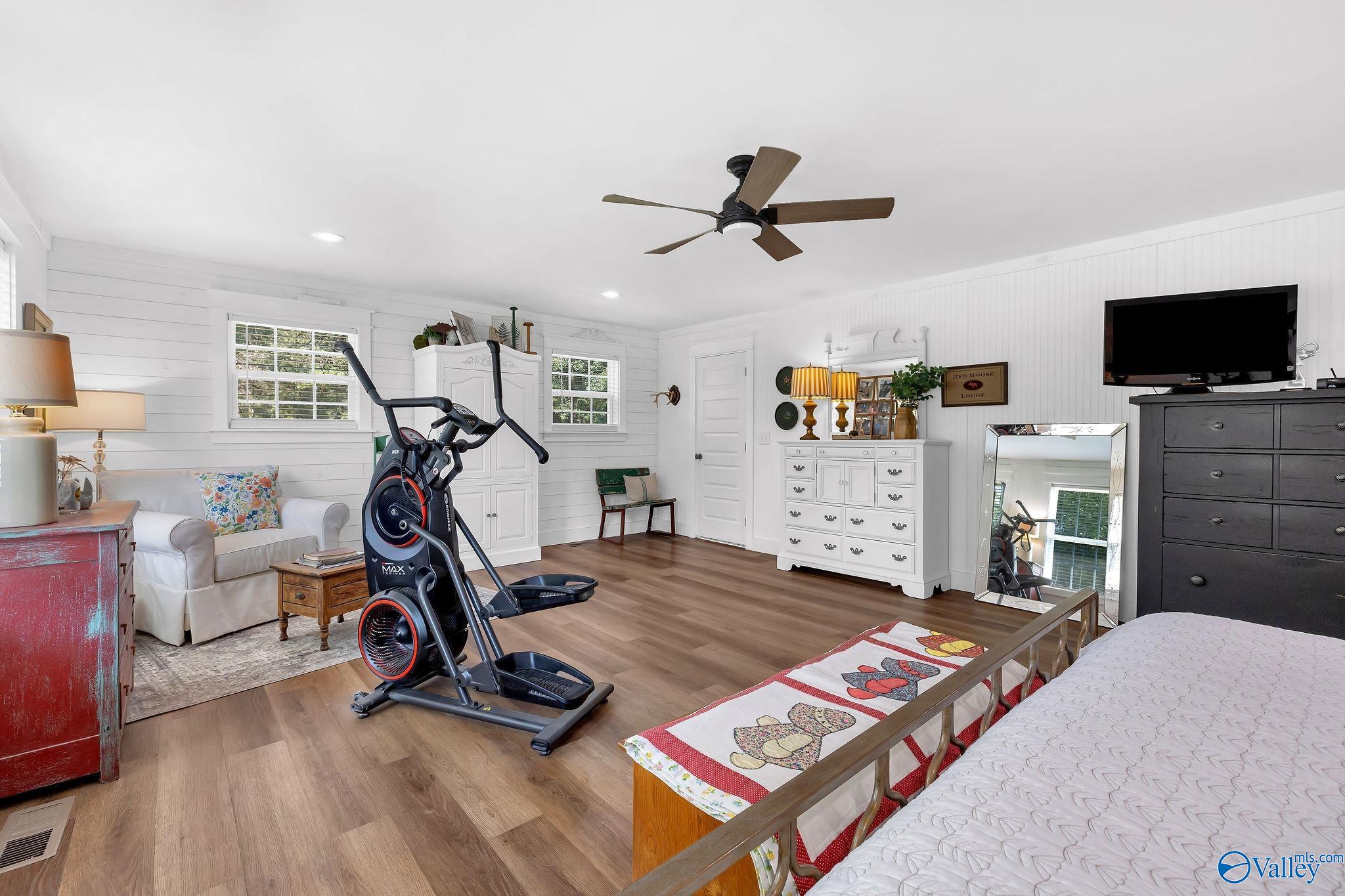 1520 White Elephant Road