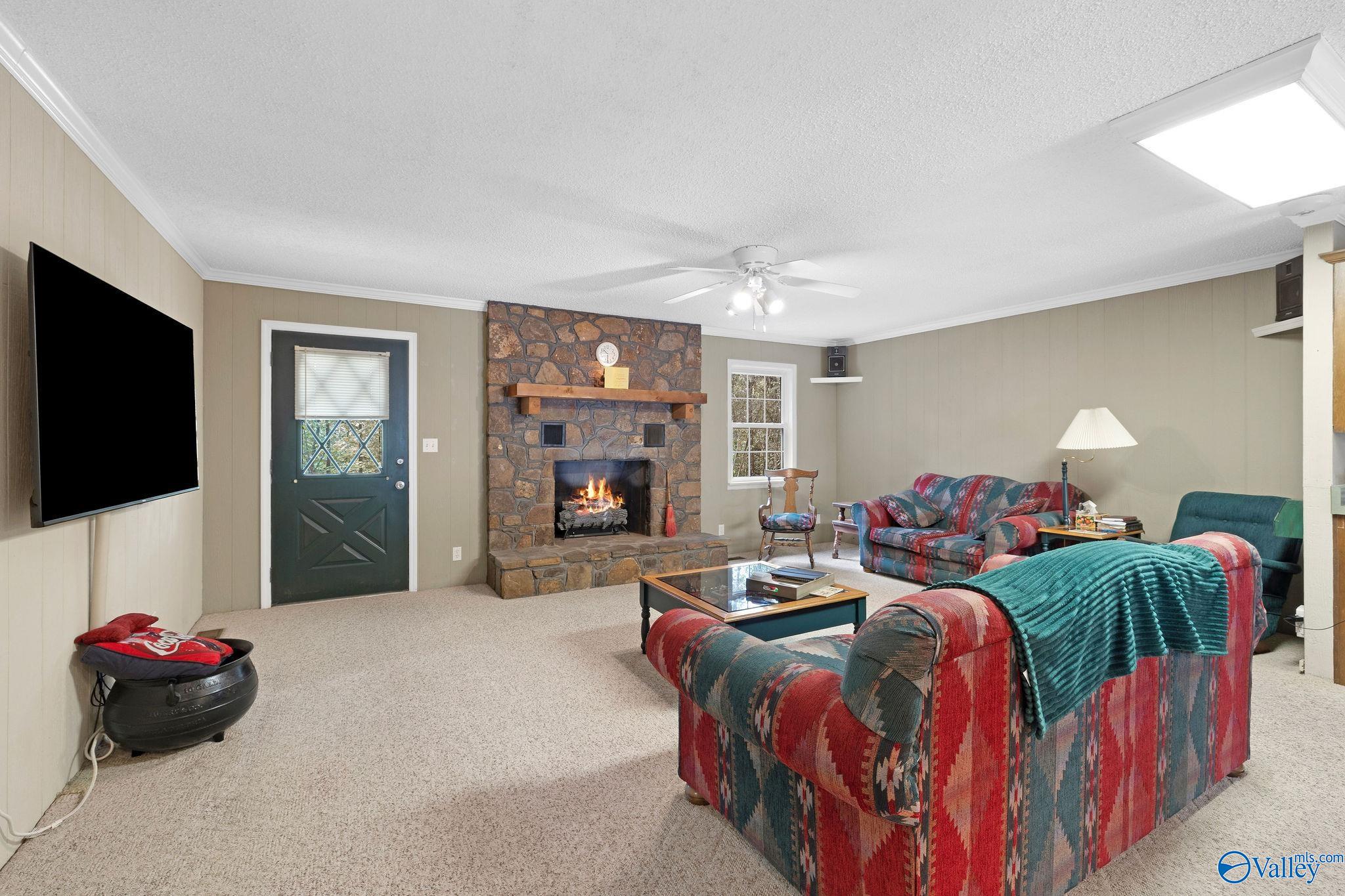 220 Benefield Drive, Attalla