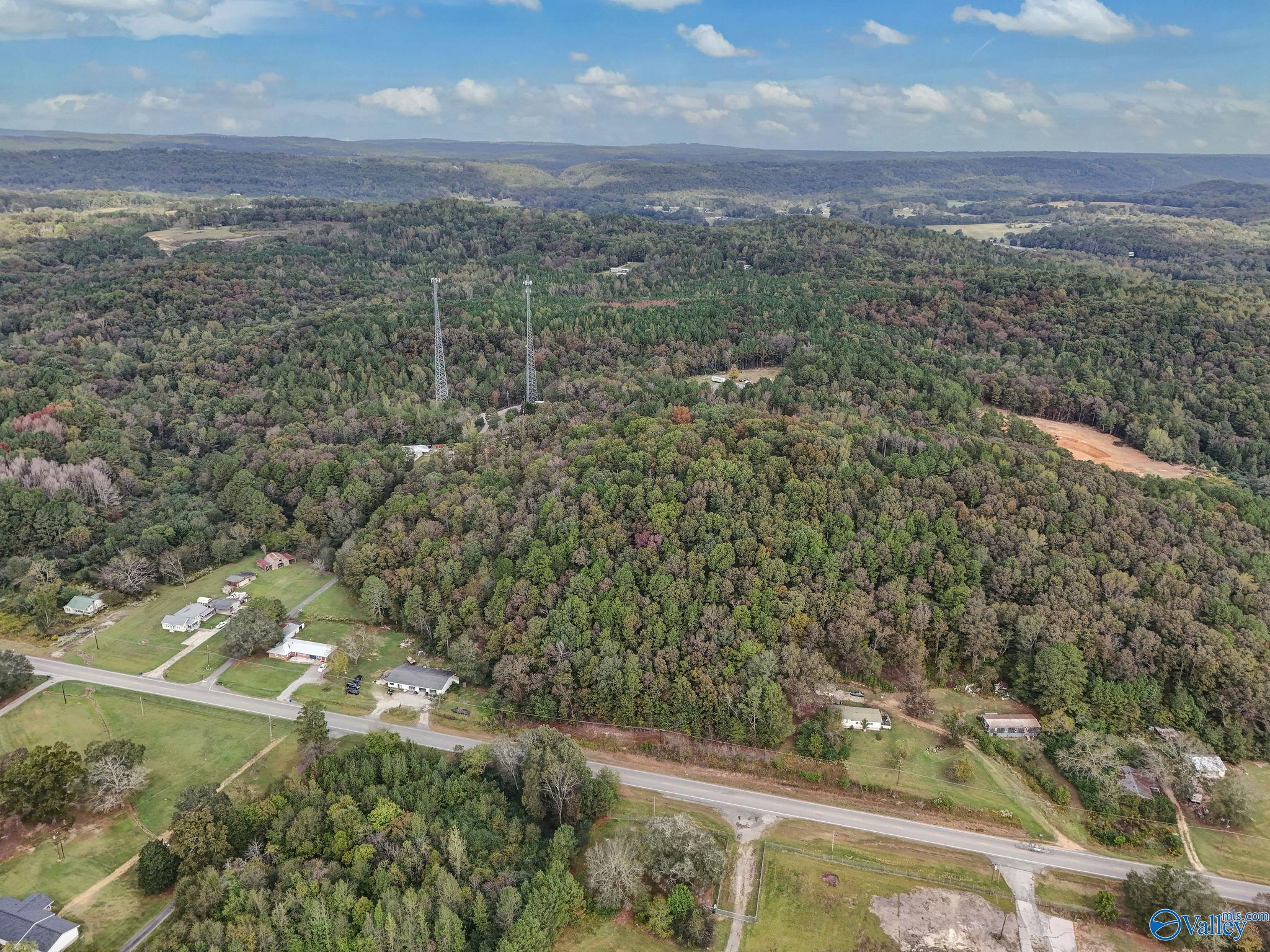 220 Benefield Drive, Attalla