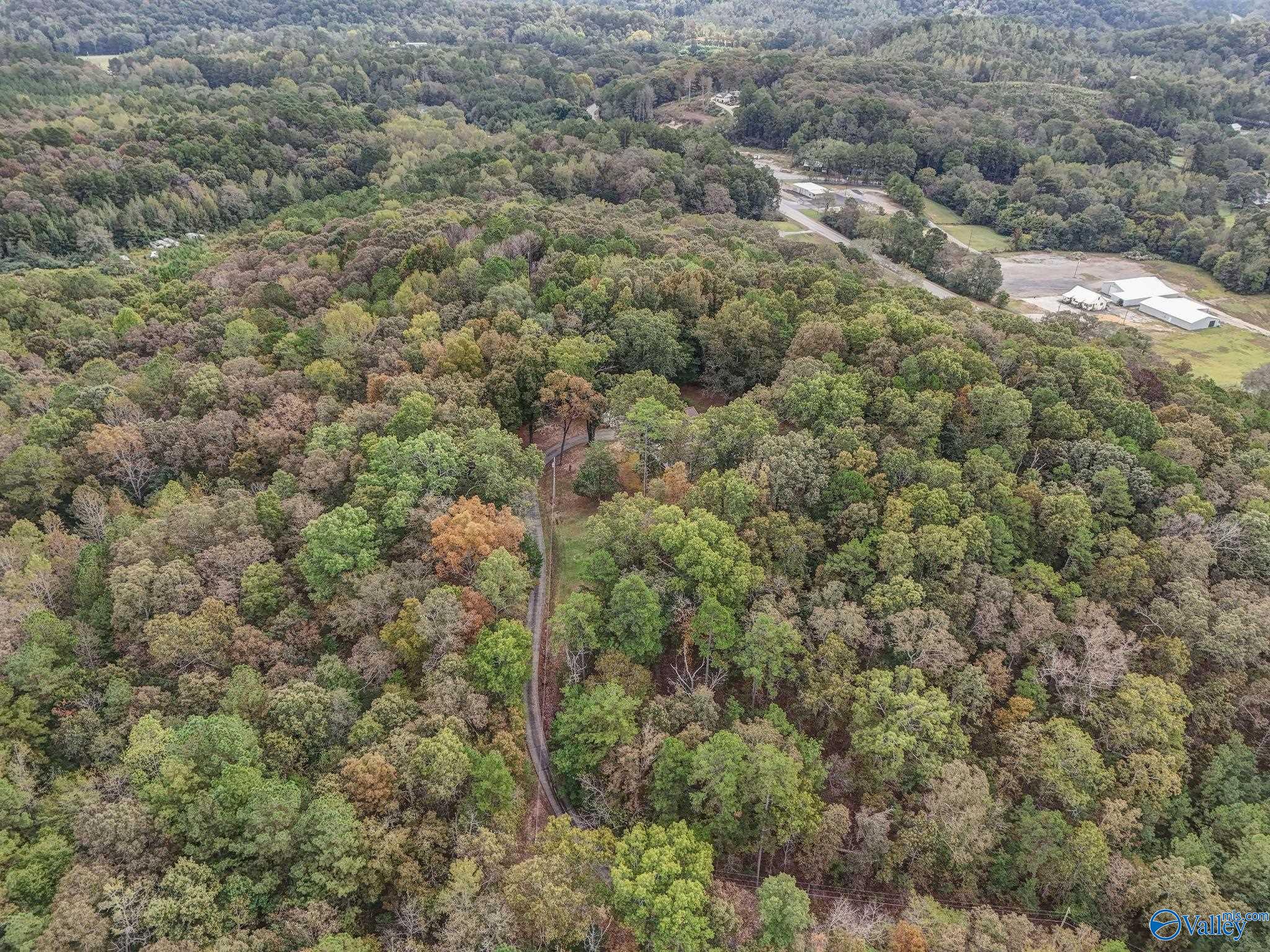 220 Benefield Drive, Attalla