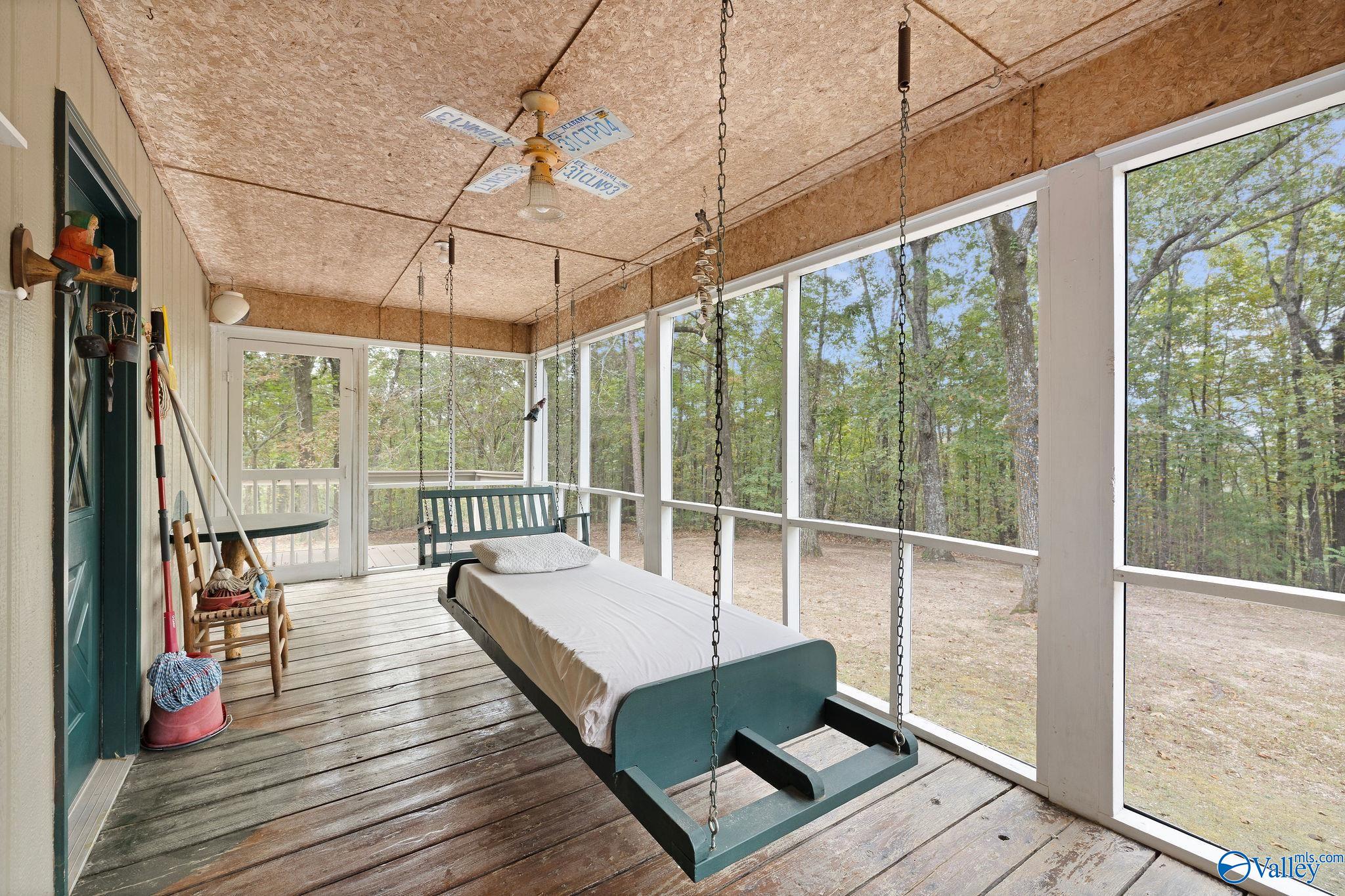 220 Benefield Drive, Attalla