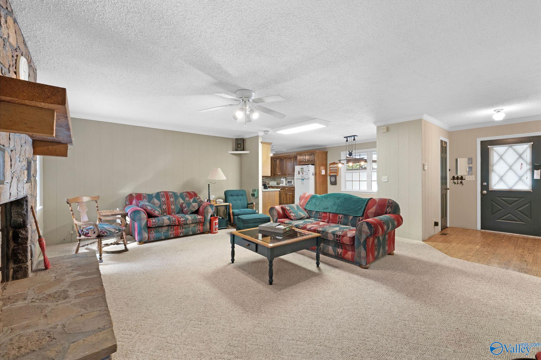220 Benefield Drive, Attalla