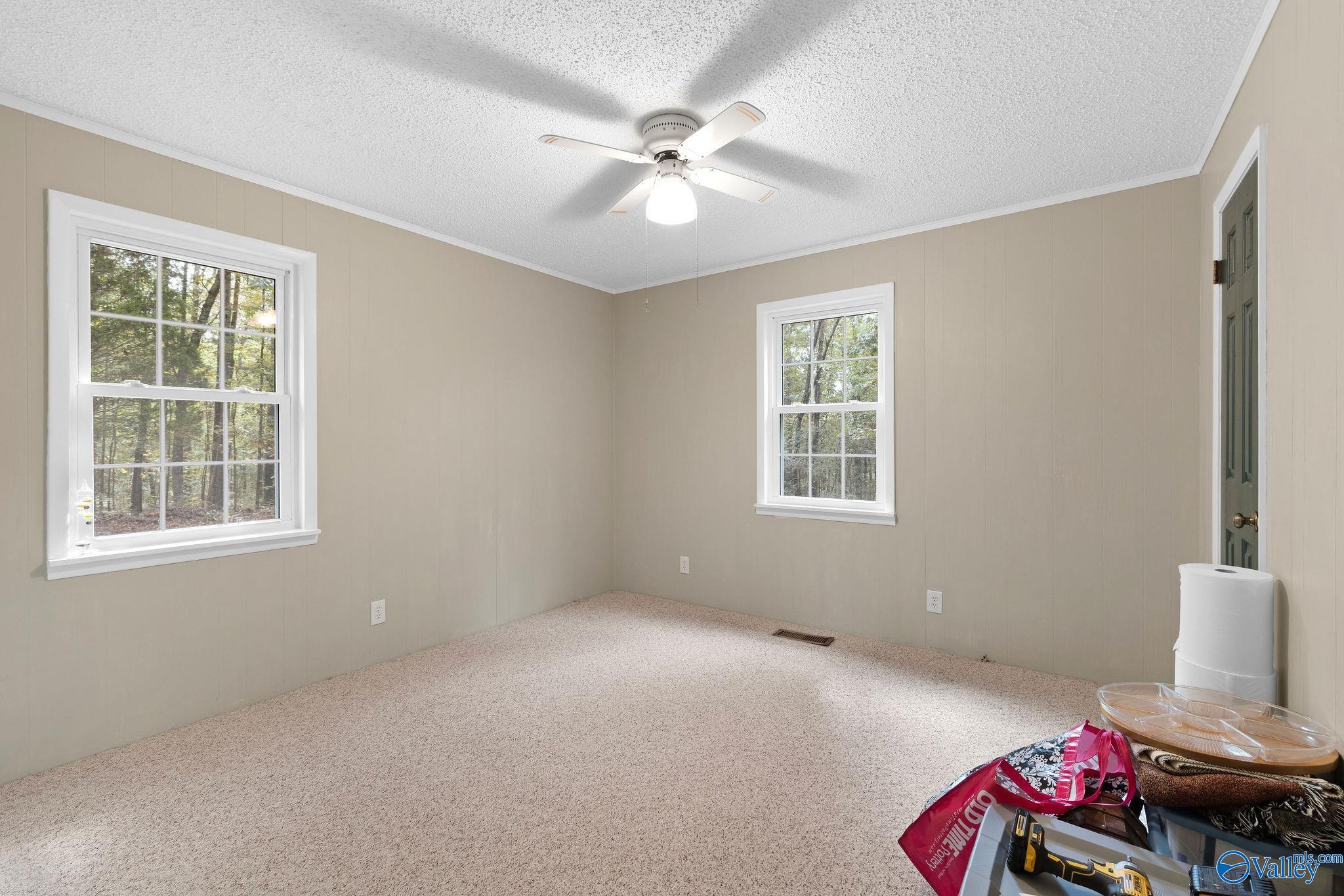 220 Benefield Drive, Attalla