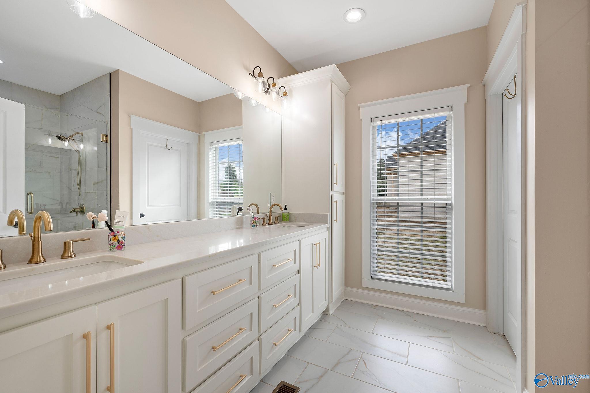 44 Krimson Circle, Albertville