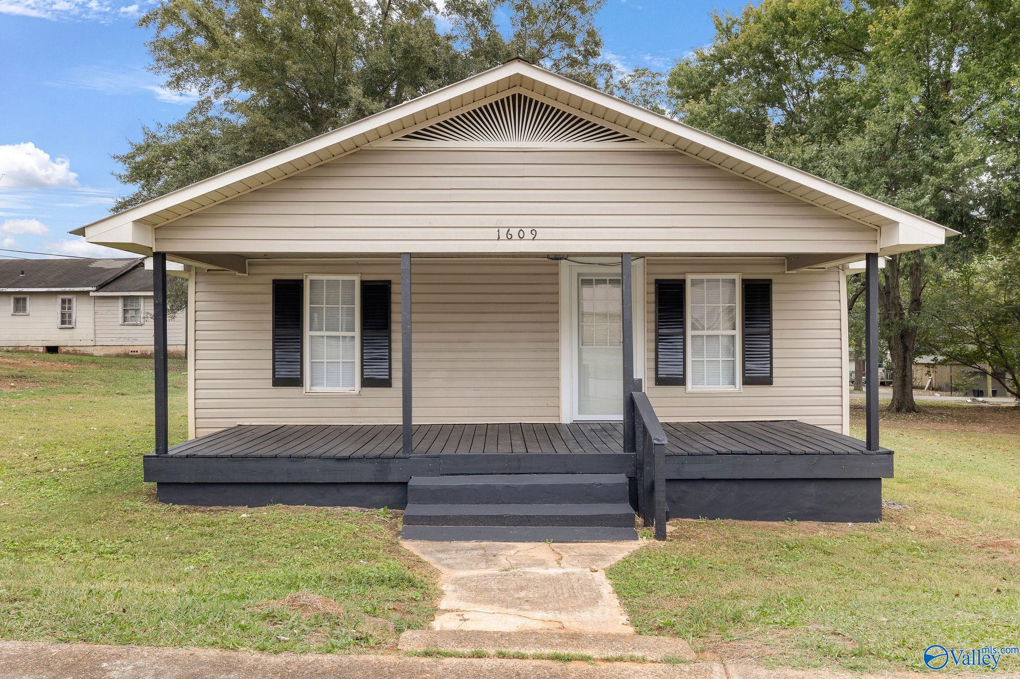 1609 Obrig Avenue, Guntersville