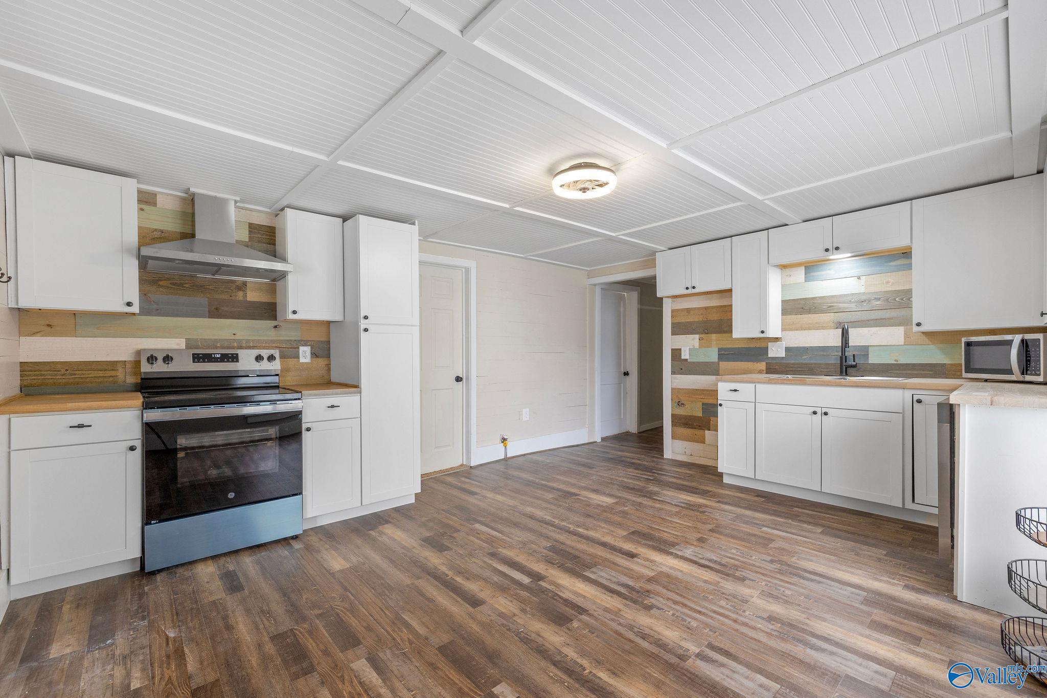 1609 Obrig Avenue, Guntersville