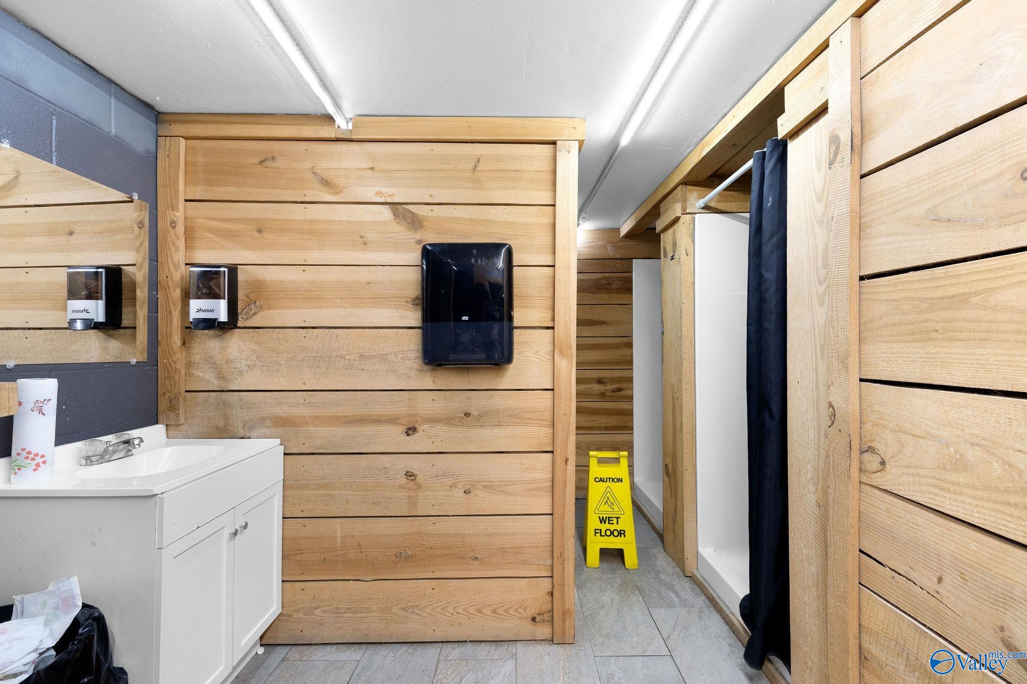 11740 US Highway 431