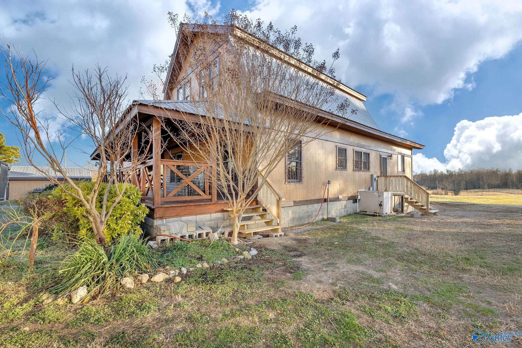 1223 County Road 359