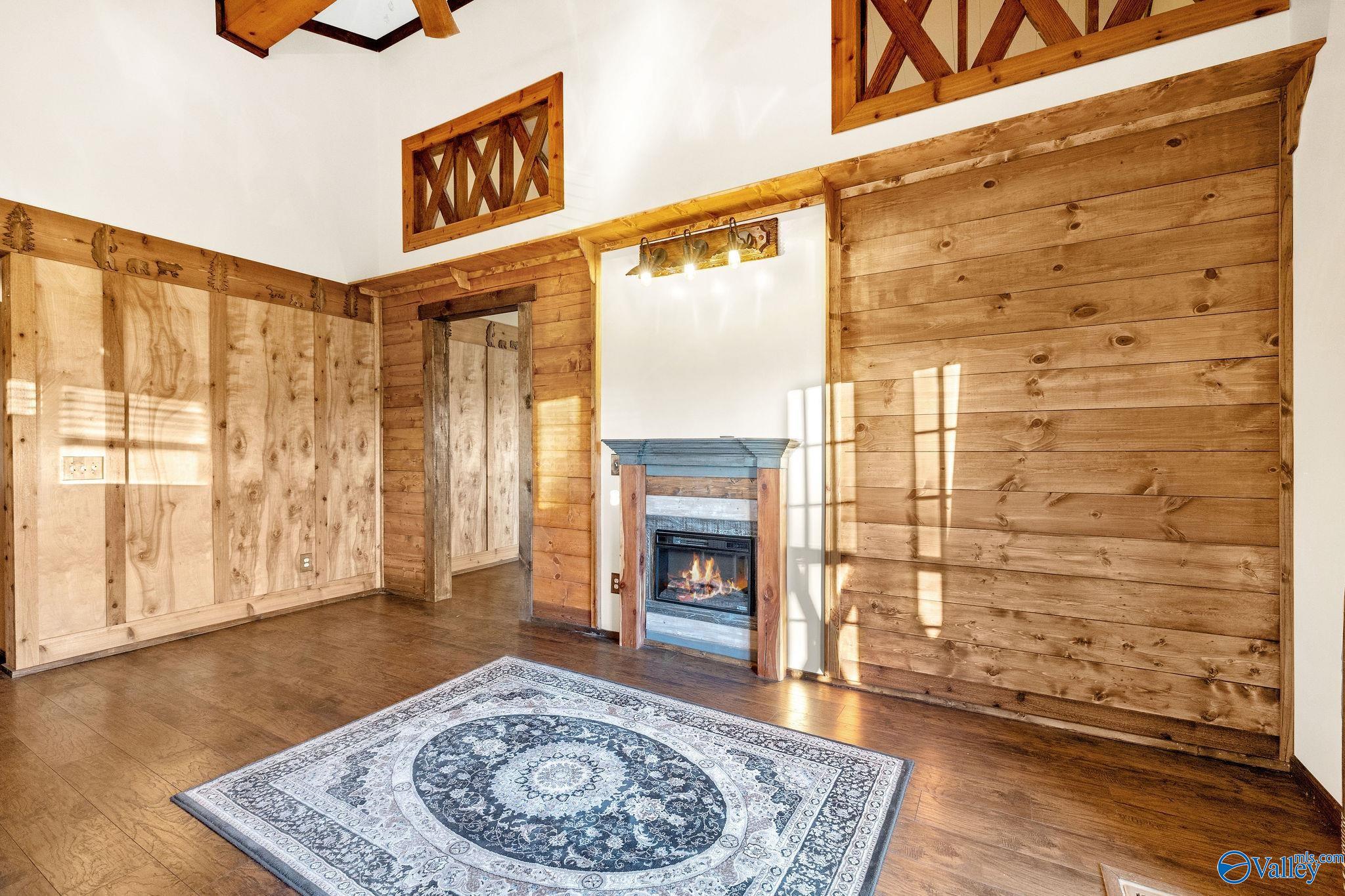 1223 County Road 359