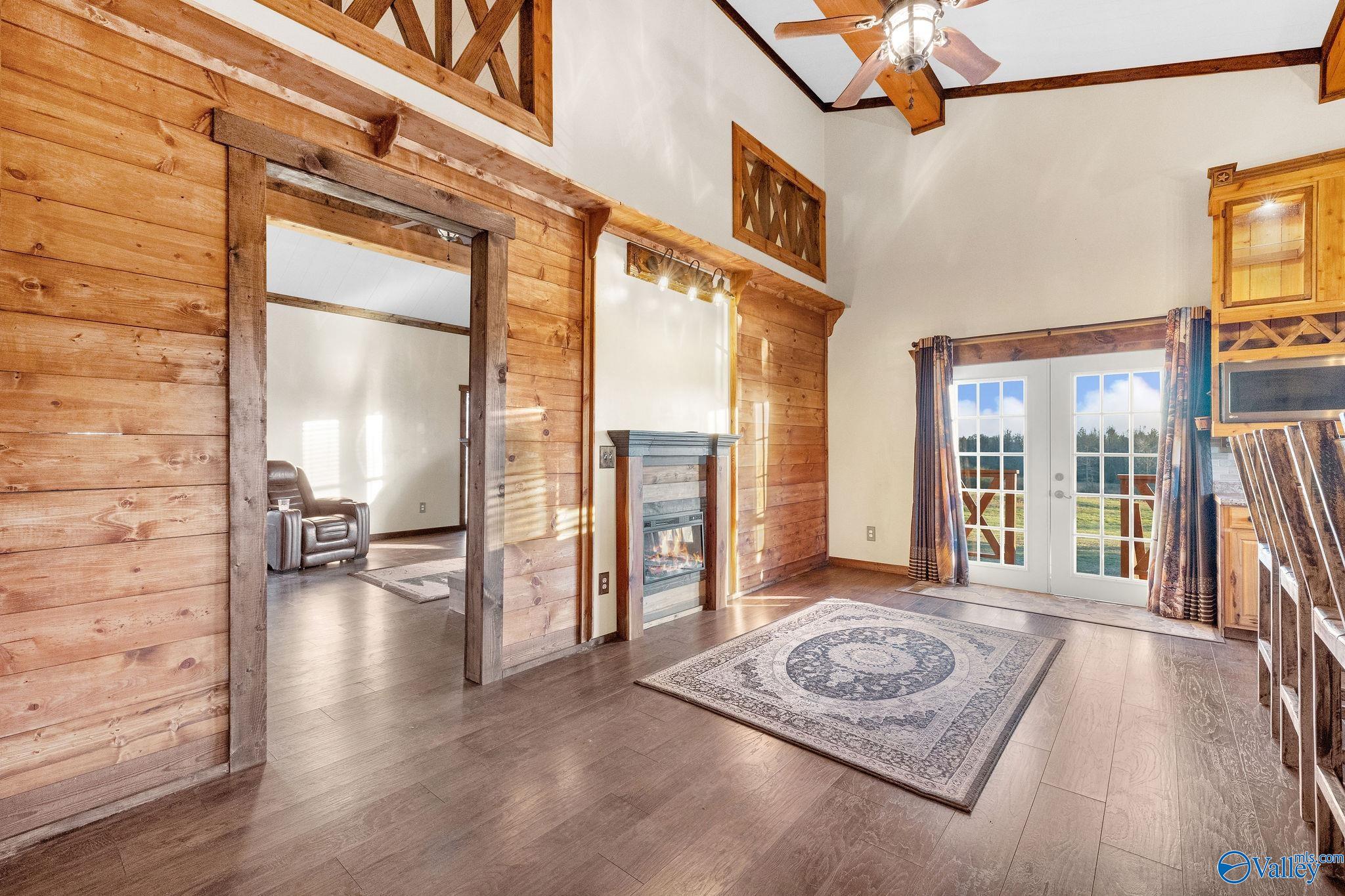 1223 County Road 359