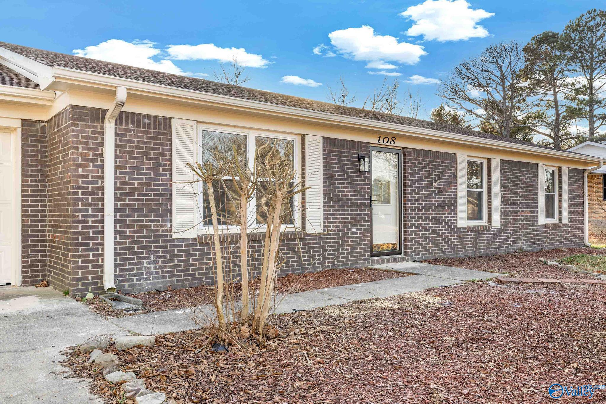 108 West Dons Avenue