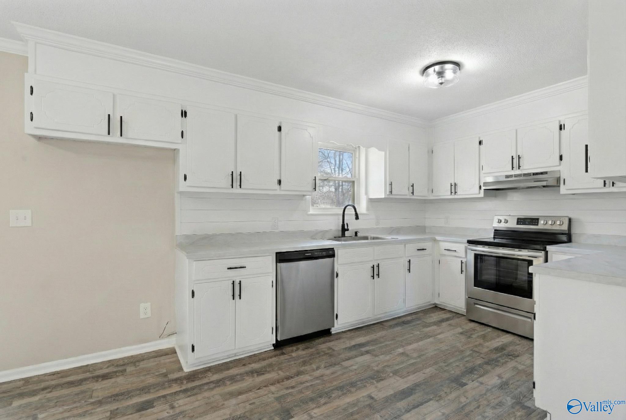 108 West Dons Avenue