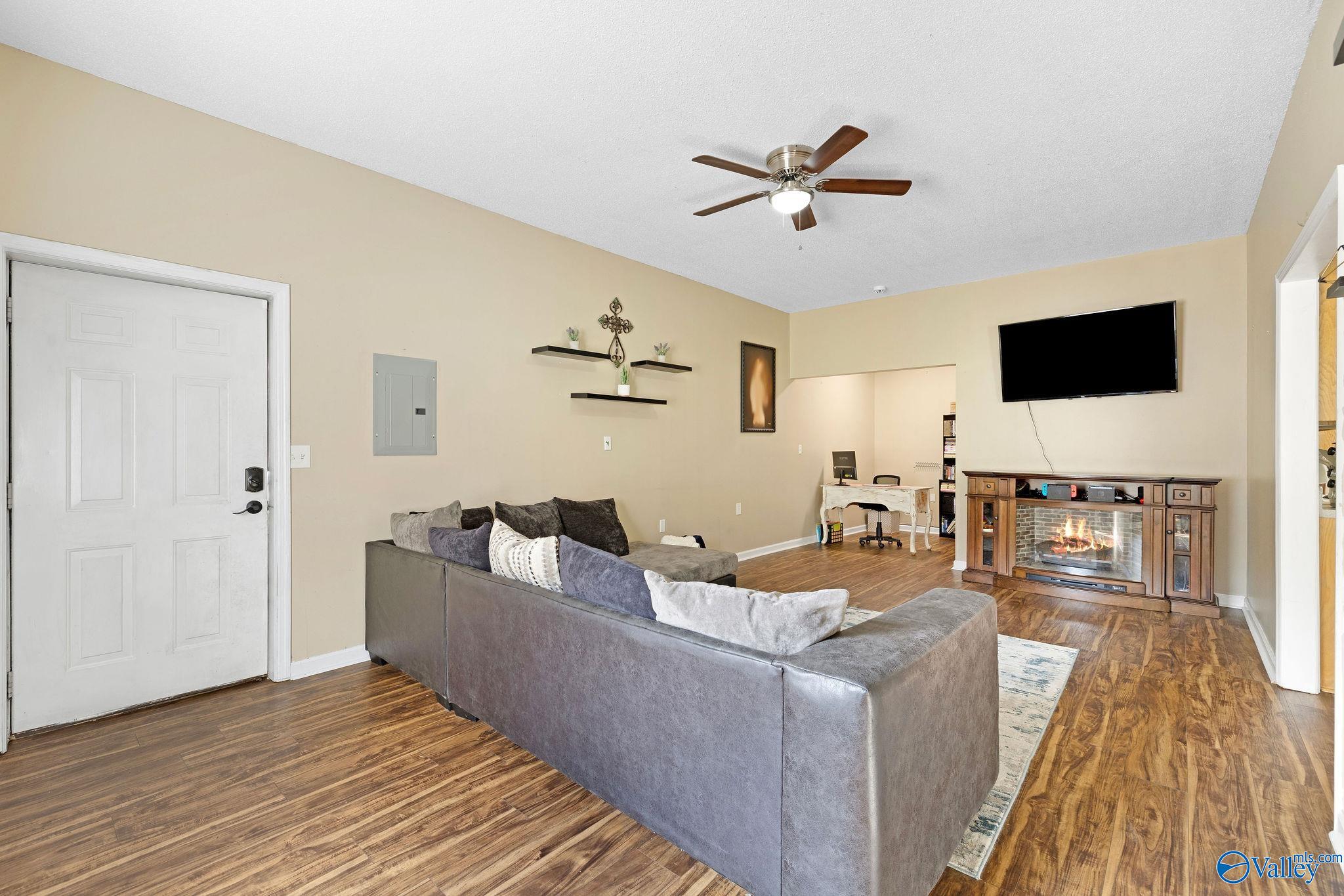 3816 Browns Valley Road