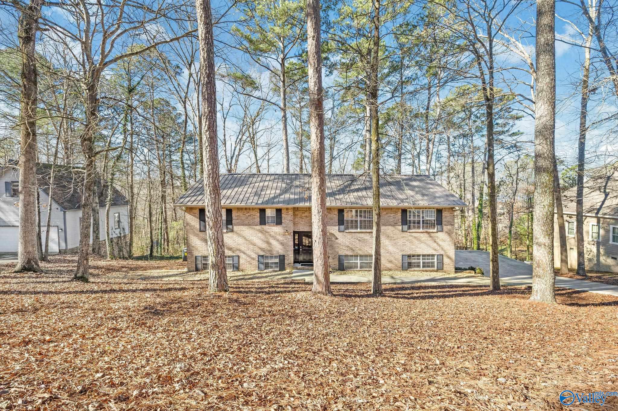 3608 Briarwood Lane