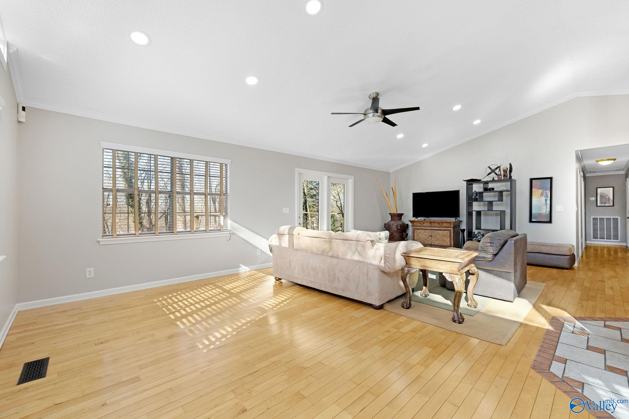 3608 Briarwood Lane
