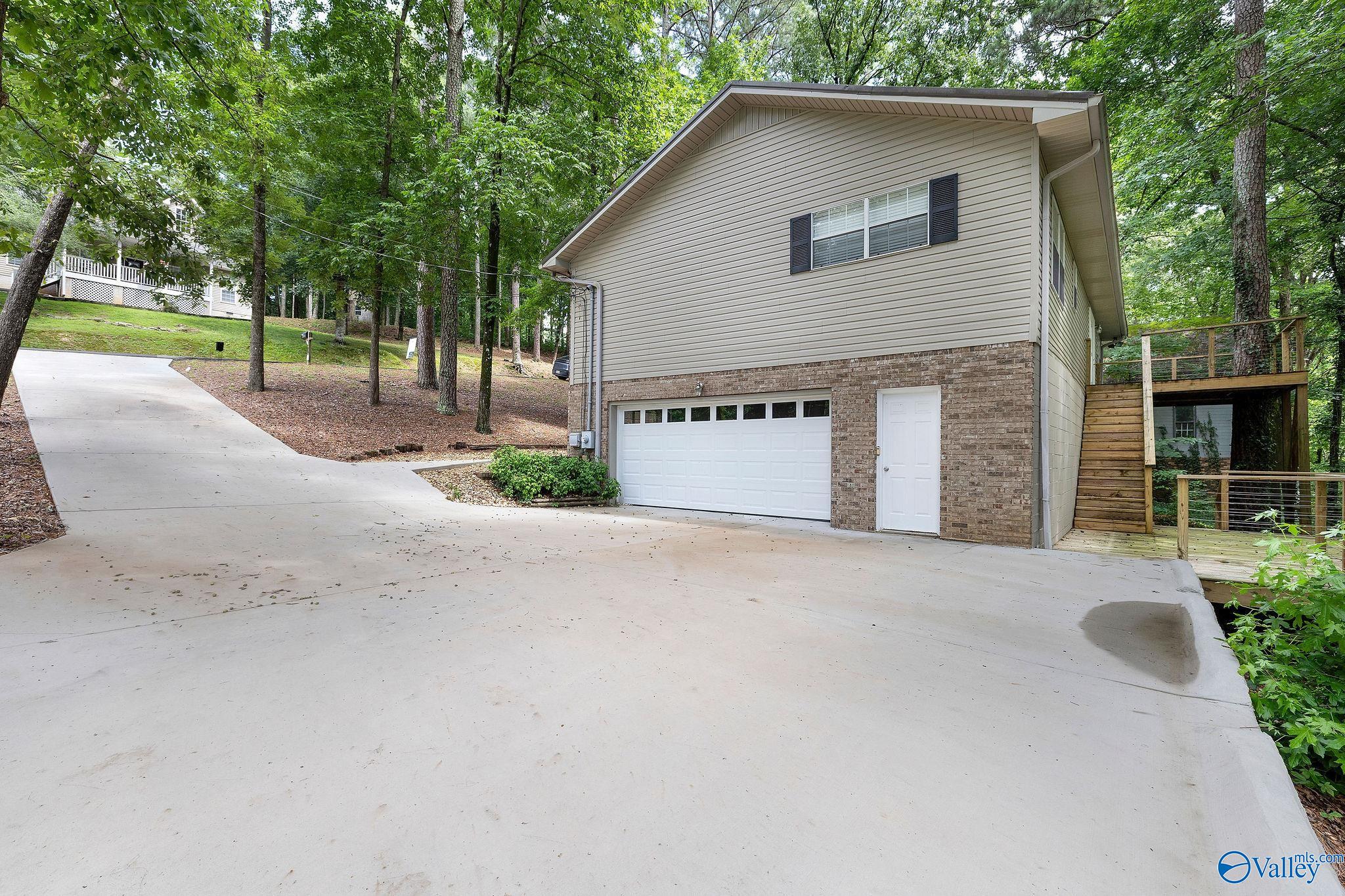 3608 Briarwood Lane