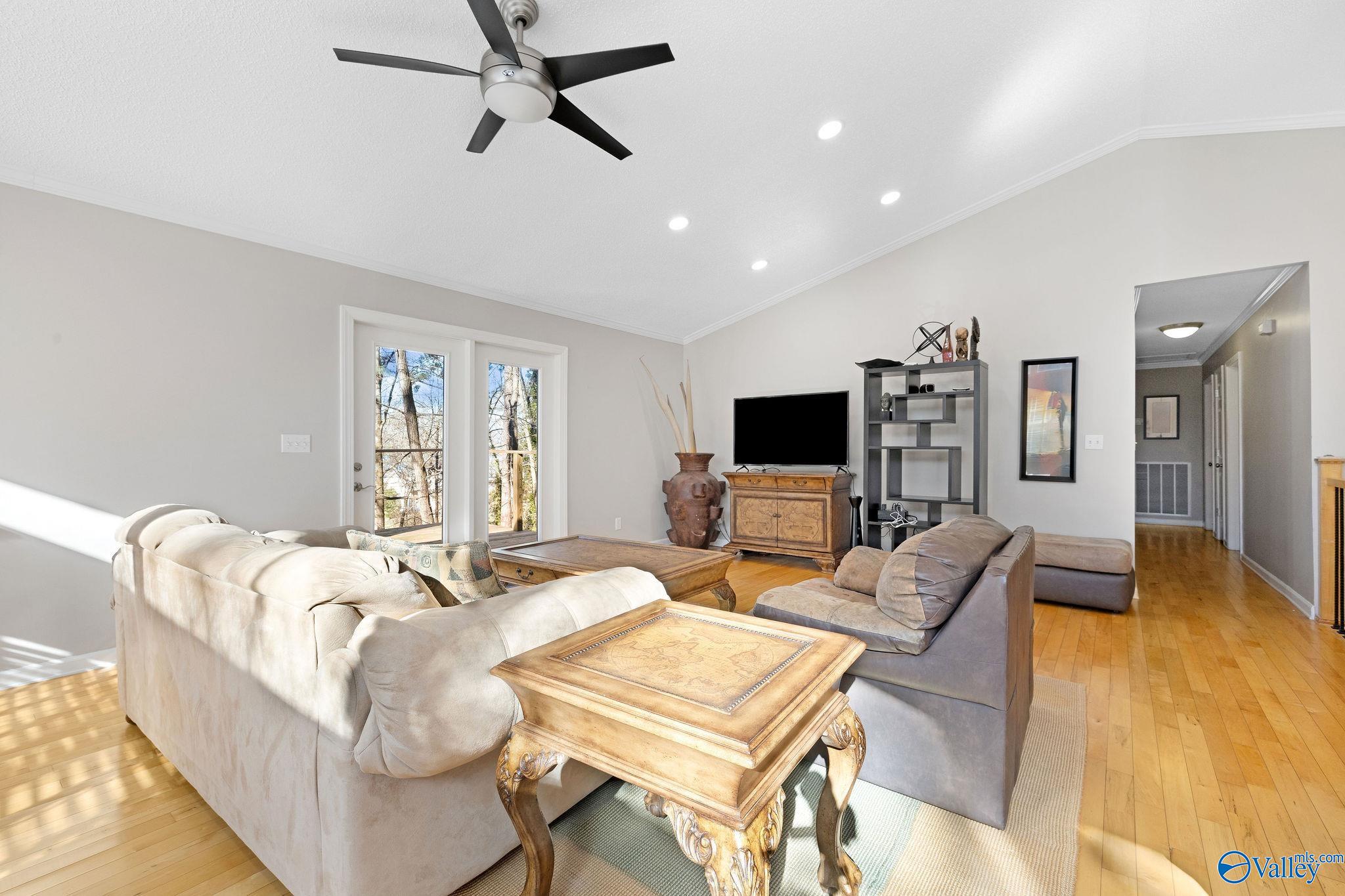 3608 Briarwood Lane