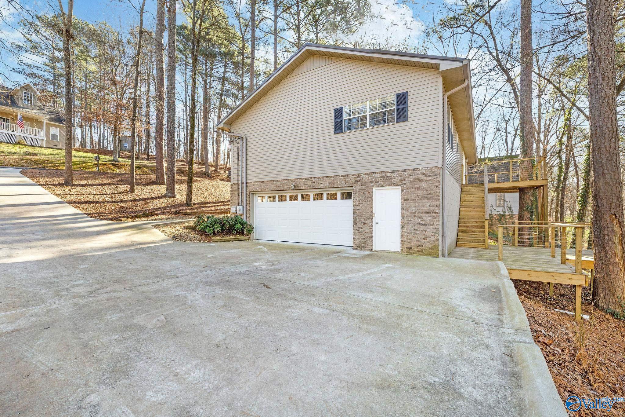 3608 Briarwood Lane