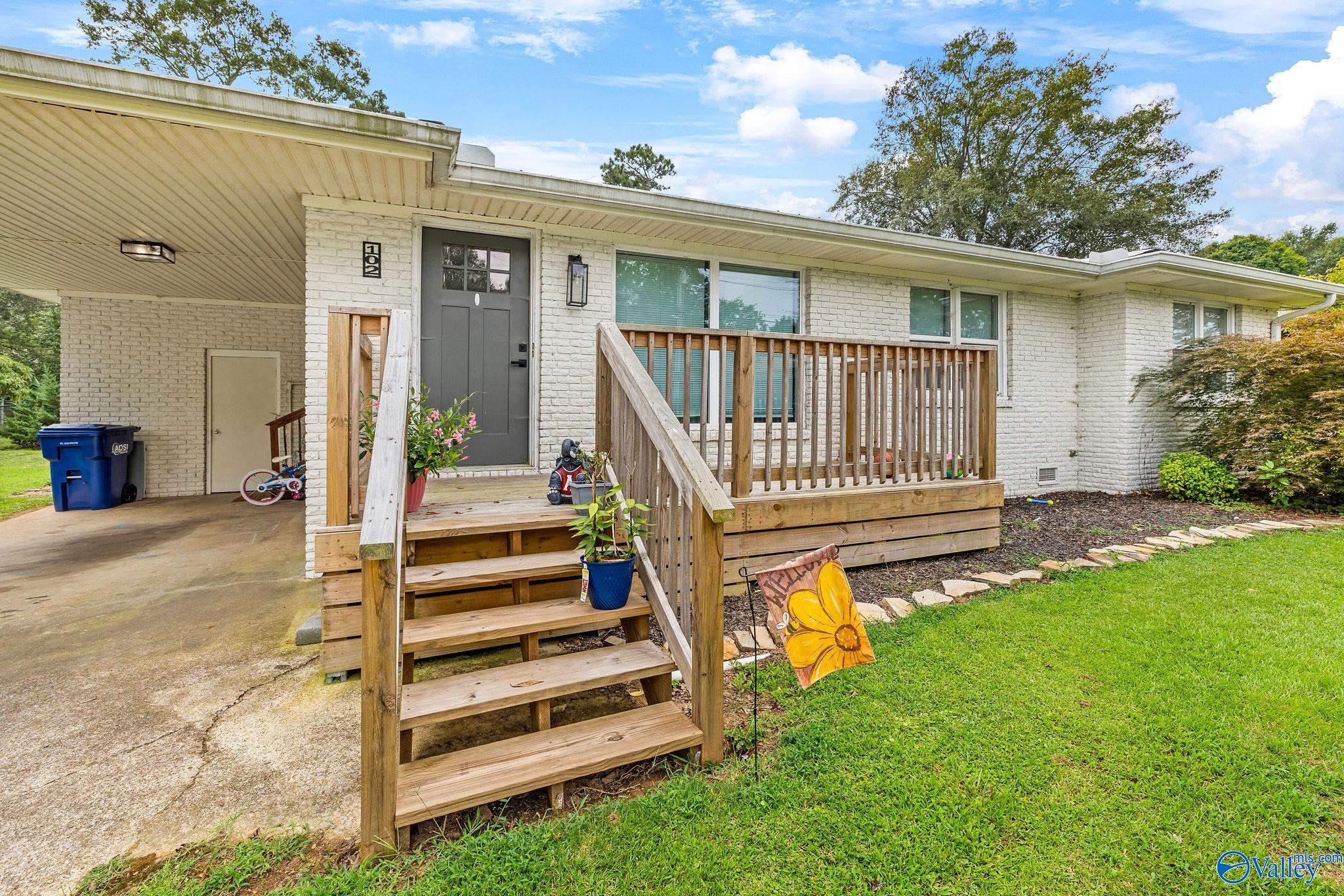 102 West Sims Avenue