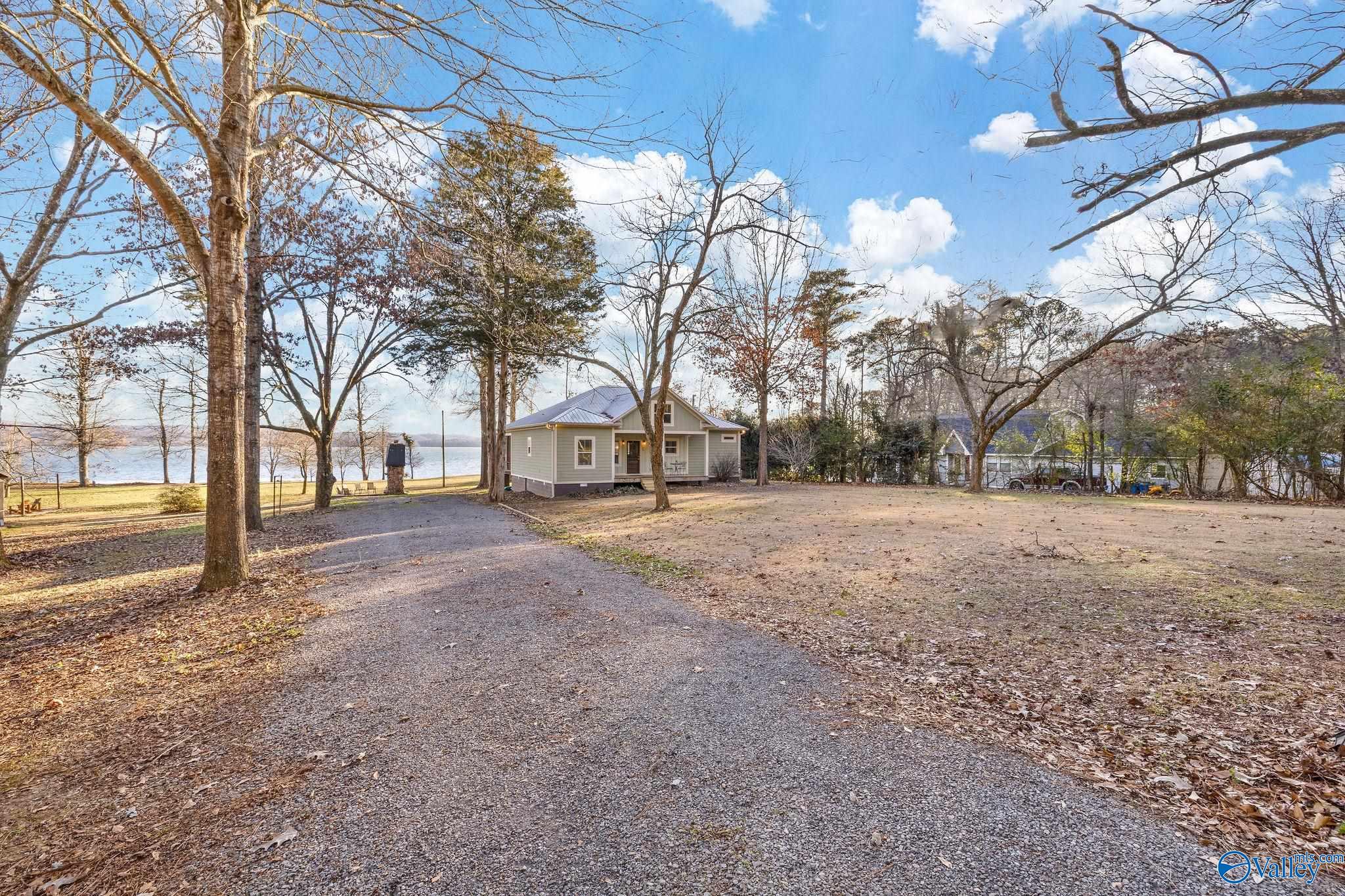 1442 Holiday Shores Road