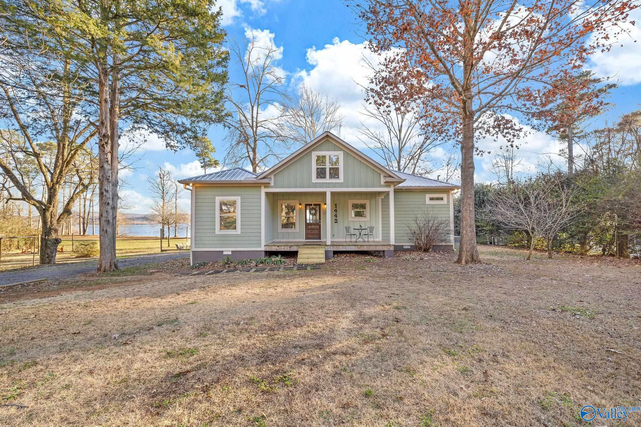 1442 Holiday Shores Road