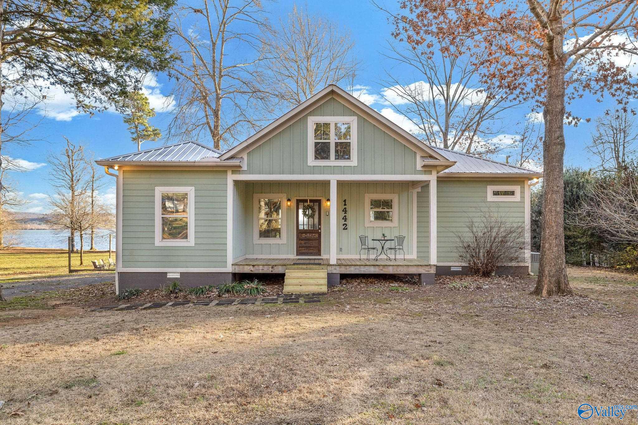 1442 Holiday Shores Road